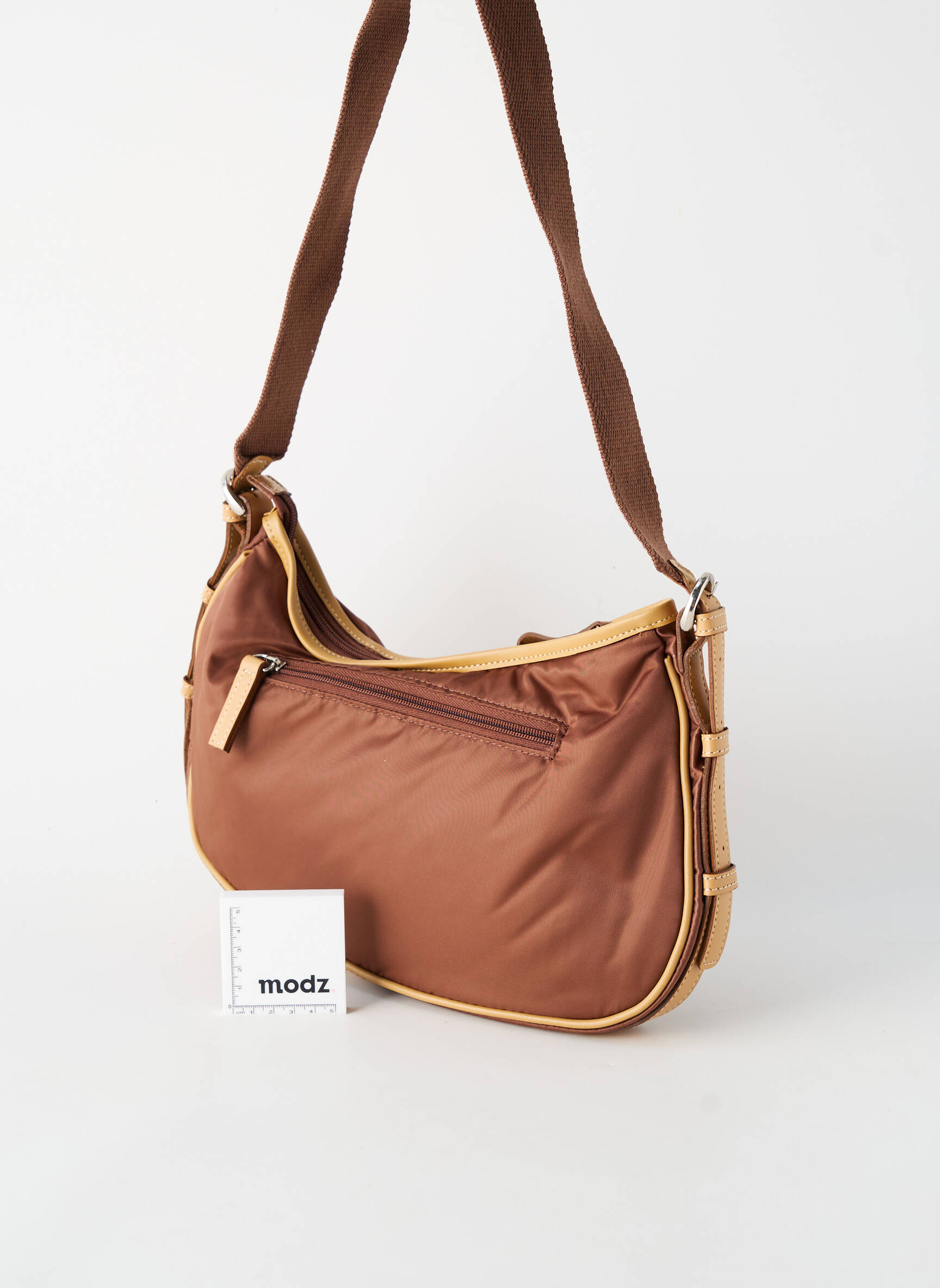 Sac fermeture zippée forme rectangulaire marron AROGADO femme