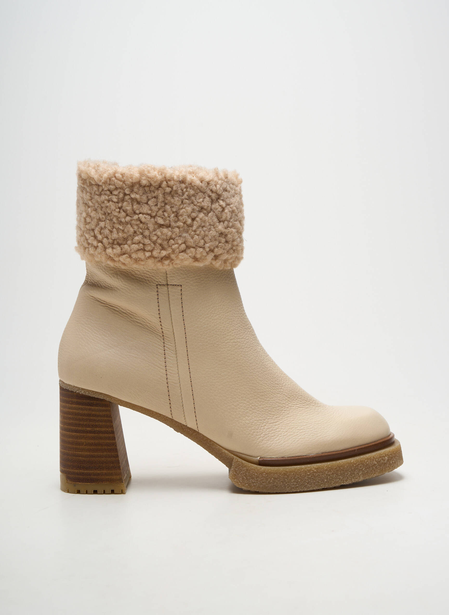 Bottines/boots matière lisse talon de 7 à 9cm beige WONDERS femme