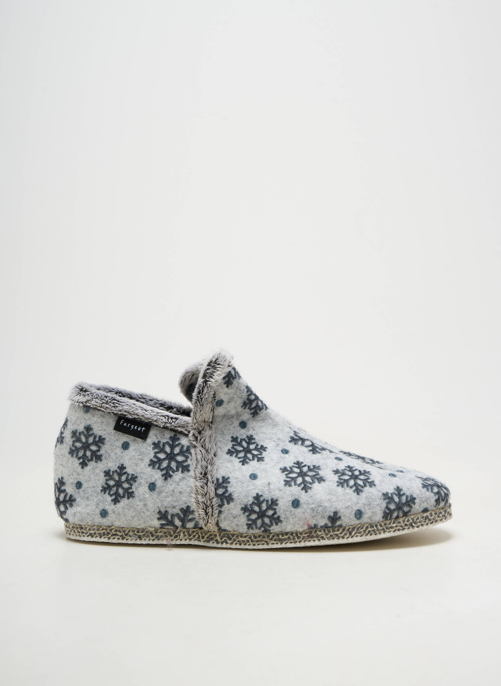 Chaussons/pantoufles bout rond talon plat jusqu'à 3cm gris FARGEOT femme