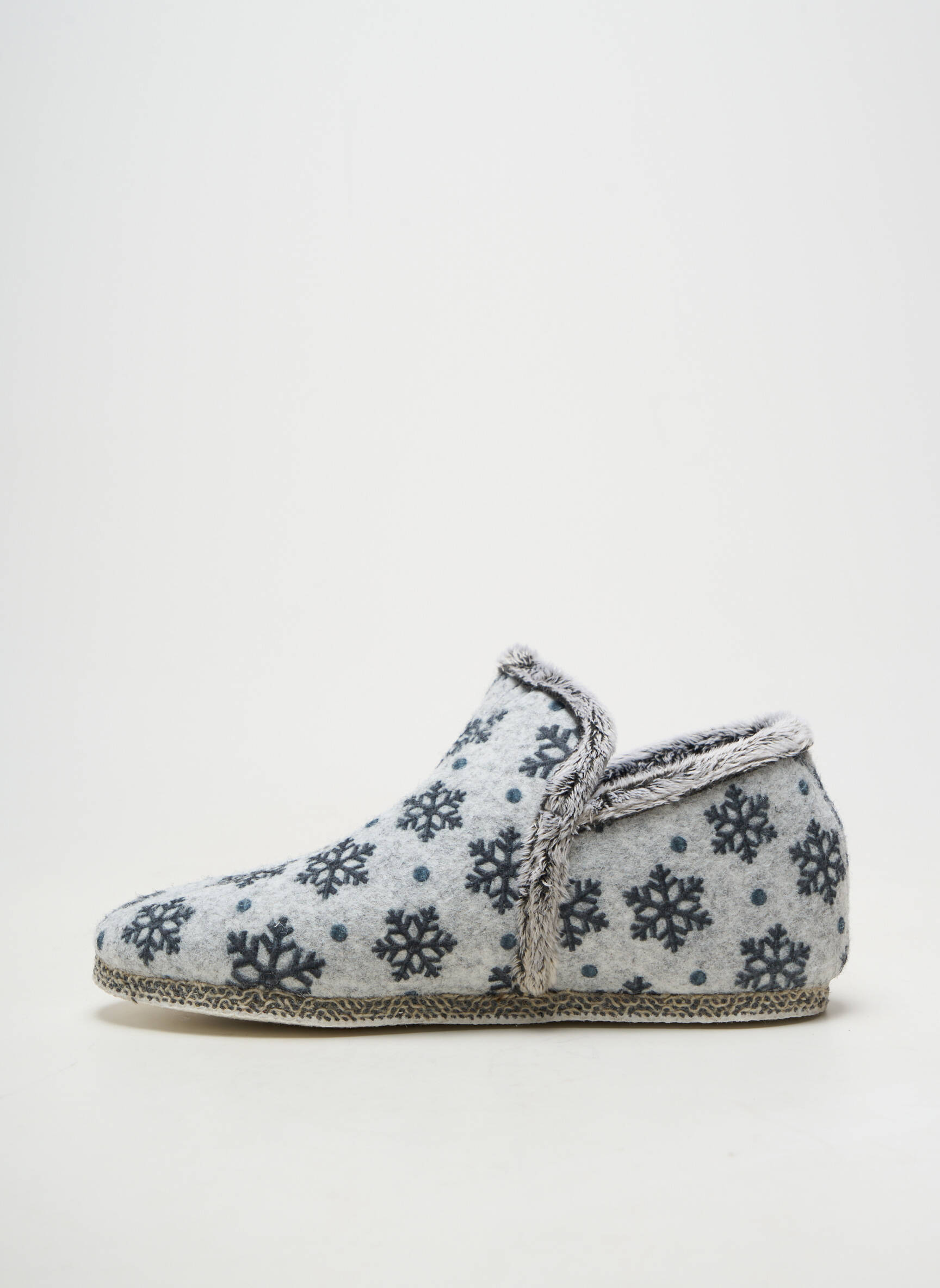 Chaussons/pantoufles bout rond talon plat jusqu'à 3cm gris FARGEOT femme