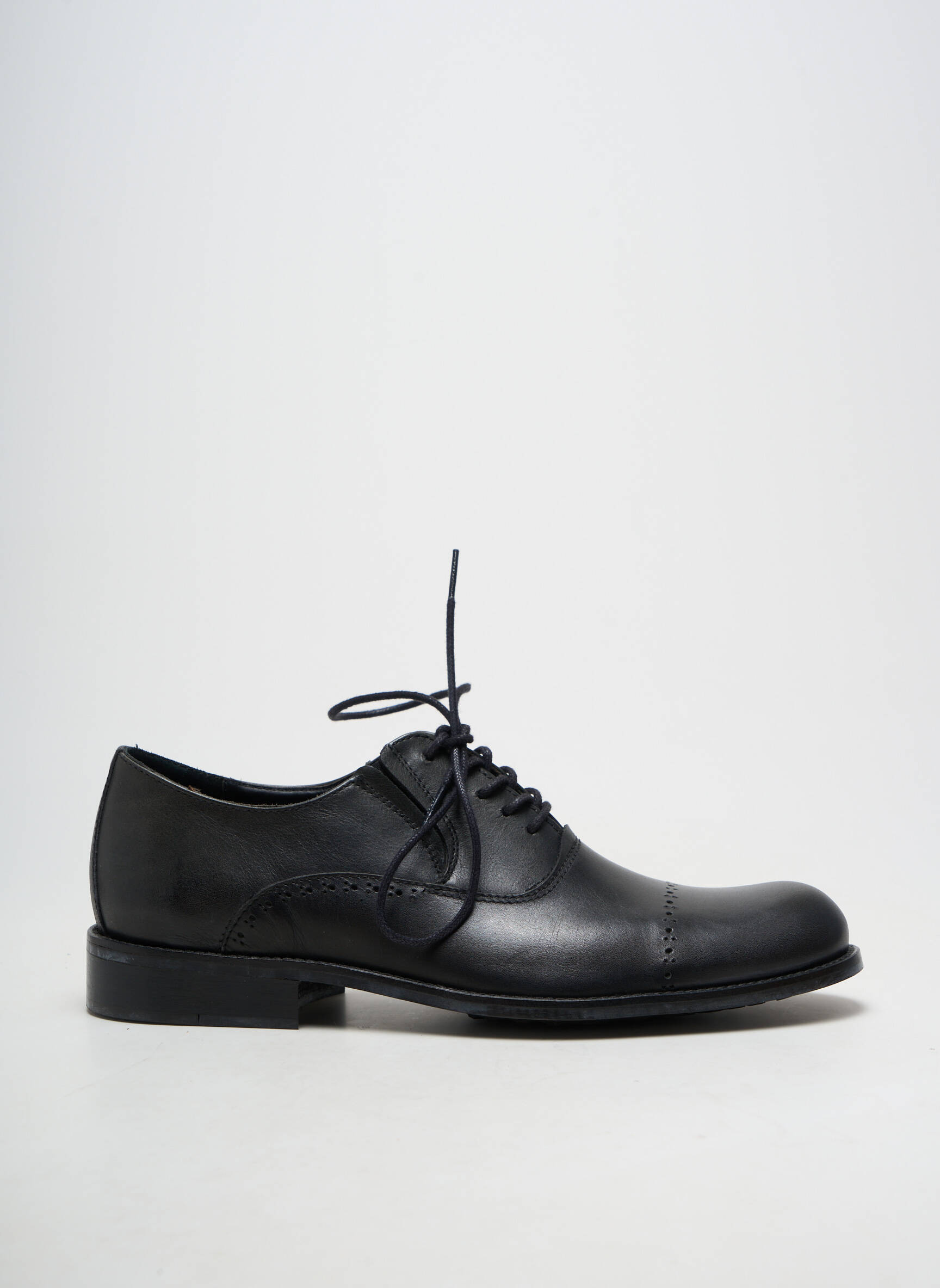 Derbies matière lisse talon bas noir PRATIK homme