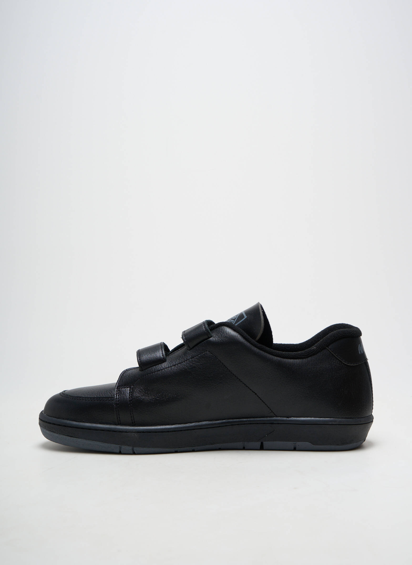 Baskets matière lisse bout rond noir NOËL homme