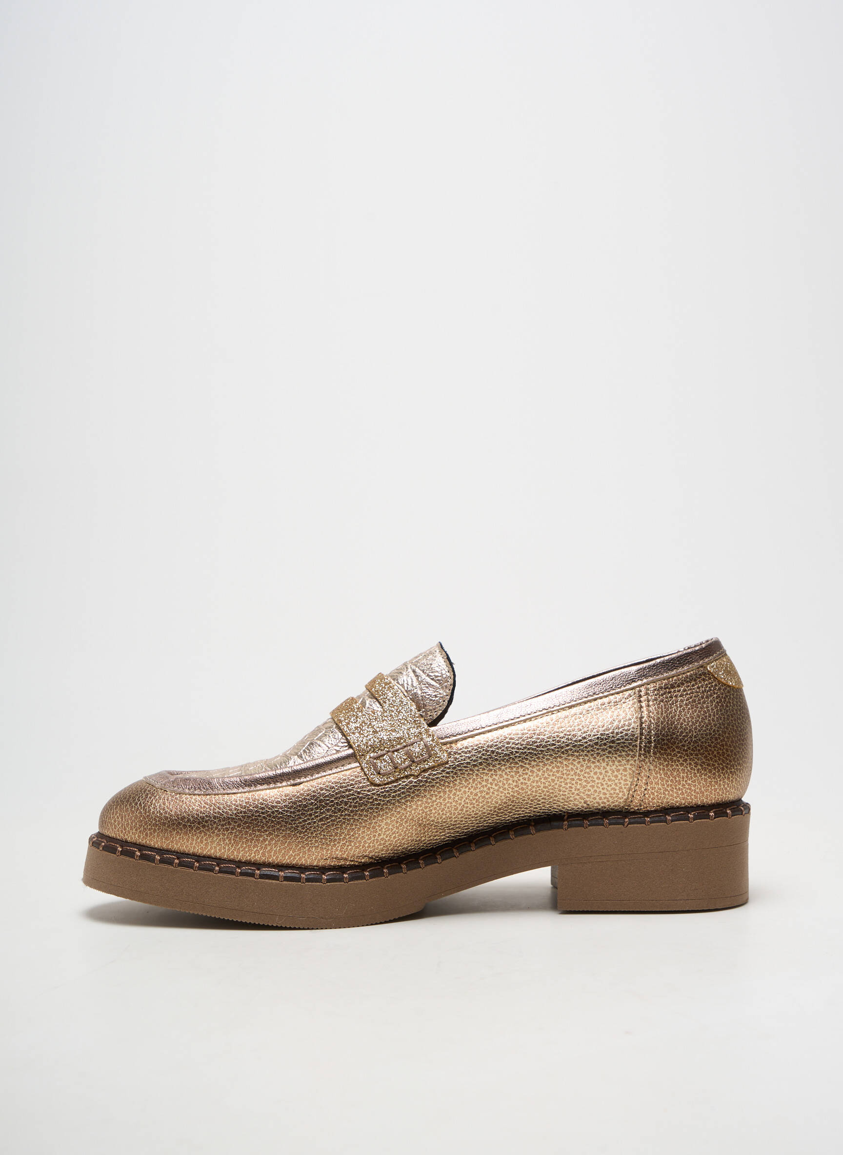 Mocassins matière lisse talon de 4 à 6cm marron MKD femme