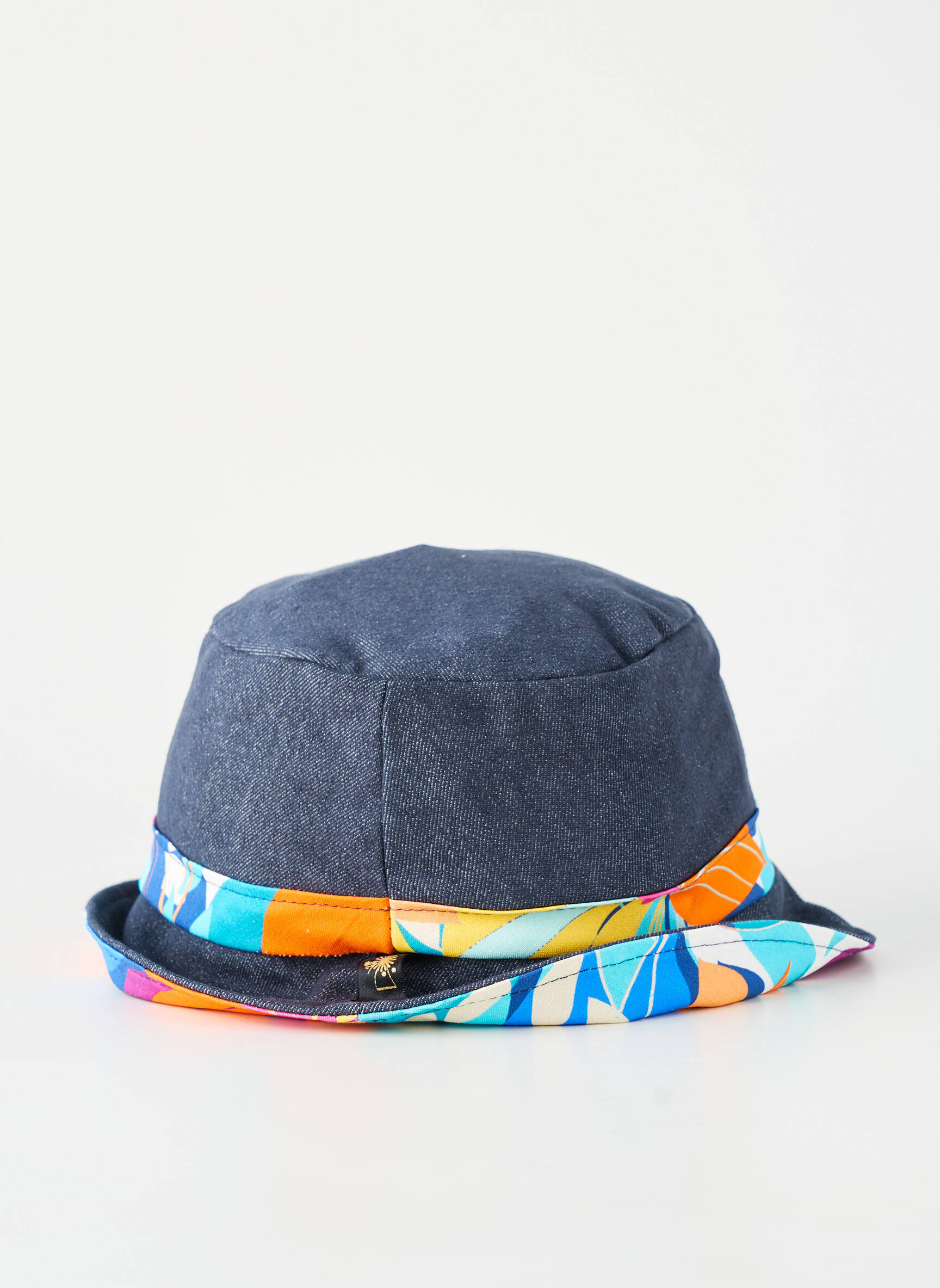 Chapeau forme bob bleu TOUT EN TETE femme
