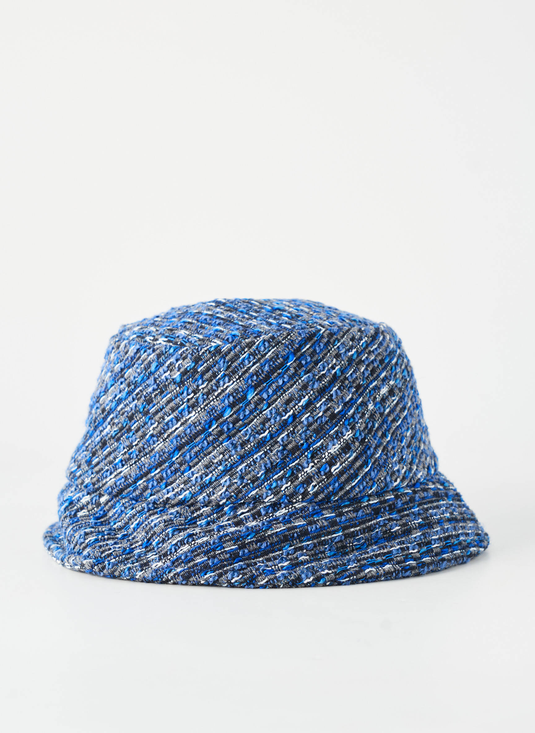 Chapeau forme bob bleu TOUT EN TETE femme