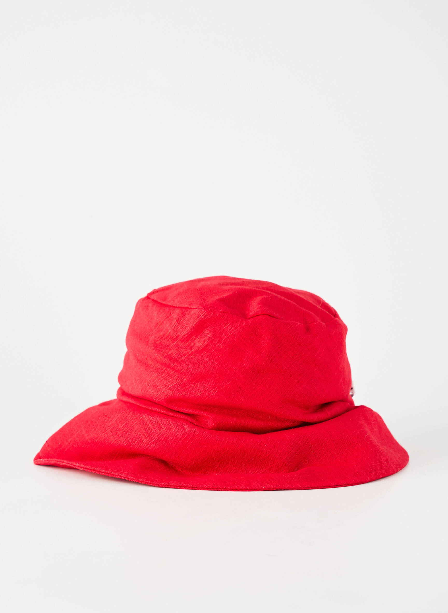 Chapeau forme bob rouge TOUT EN TETE femme