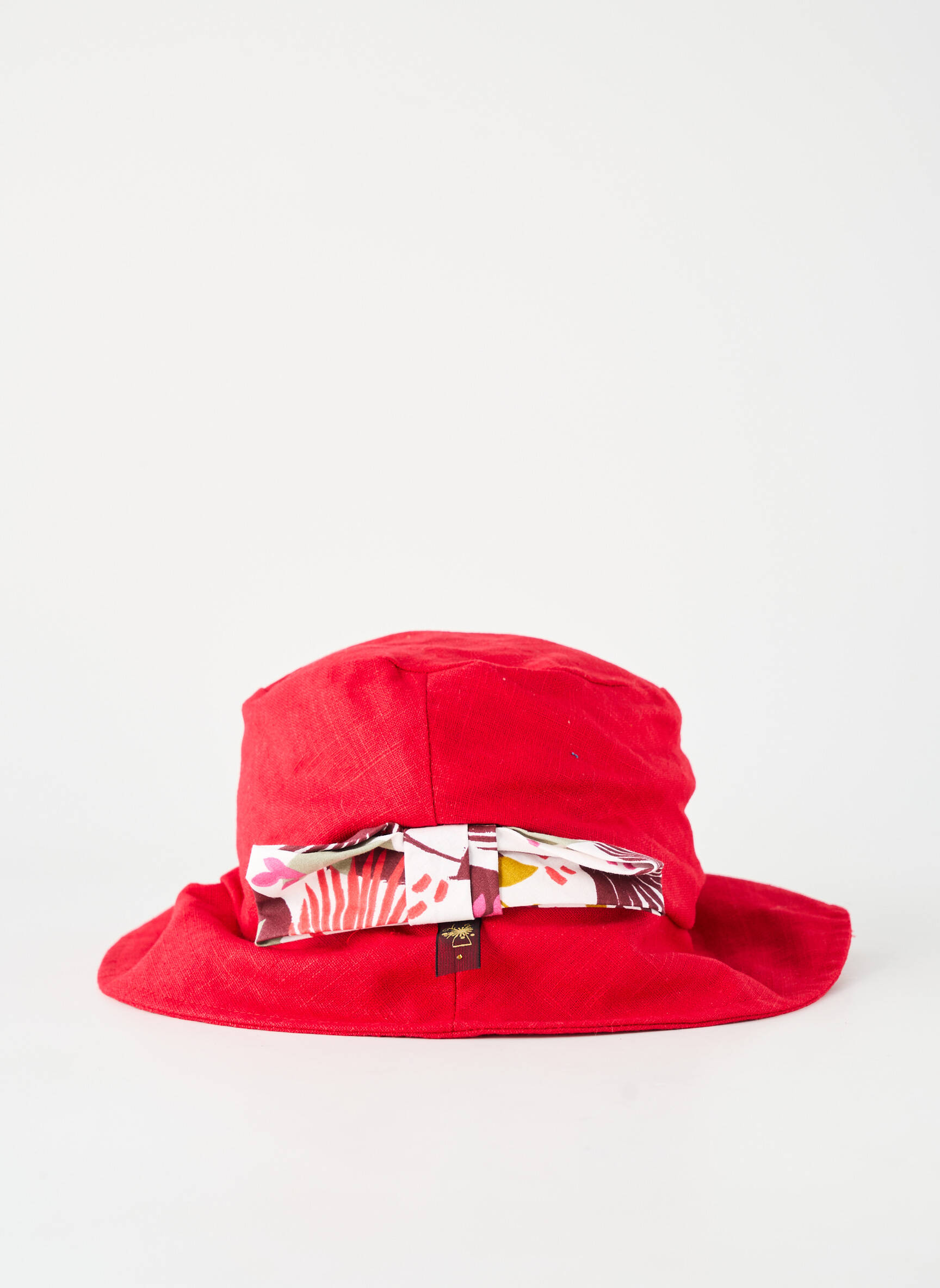 Chapeau forme bob rouge TOUT EN TETE femme