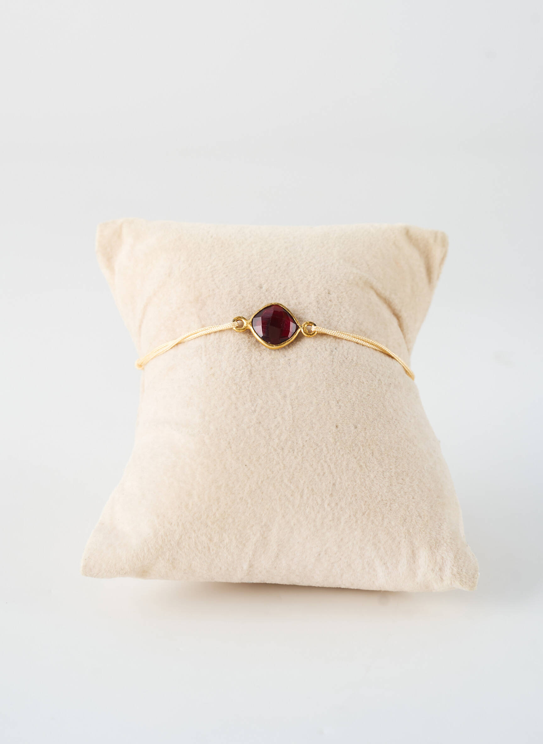 Bracelet fermeture avec liens rouge NILAI femme