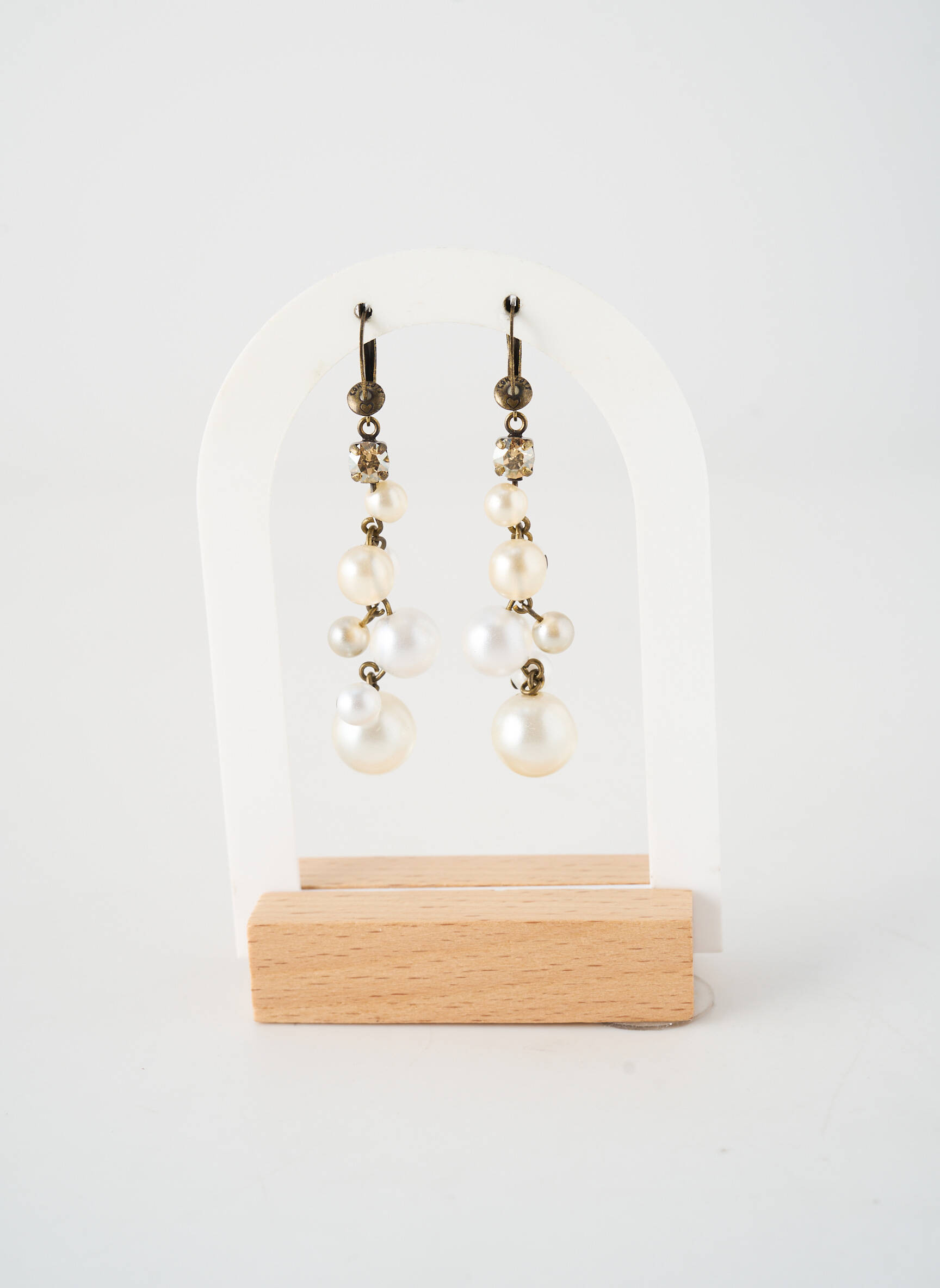 Boucles d’oreilles fermeture fermoir clips blanc KONPLOTT femme
