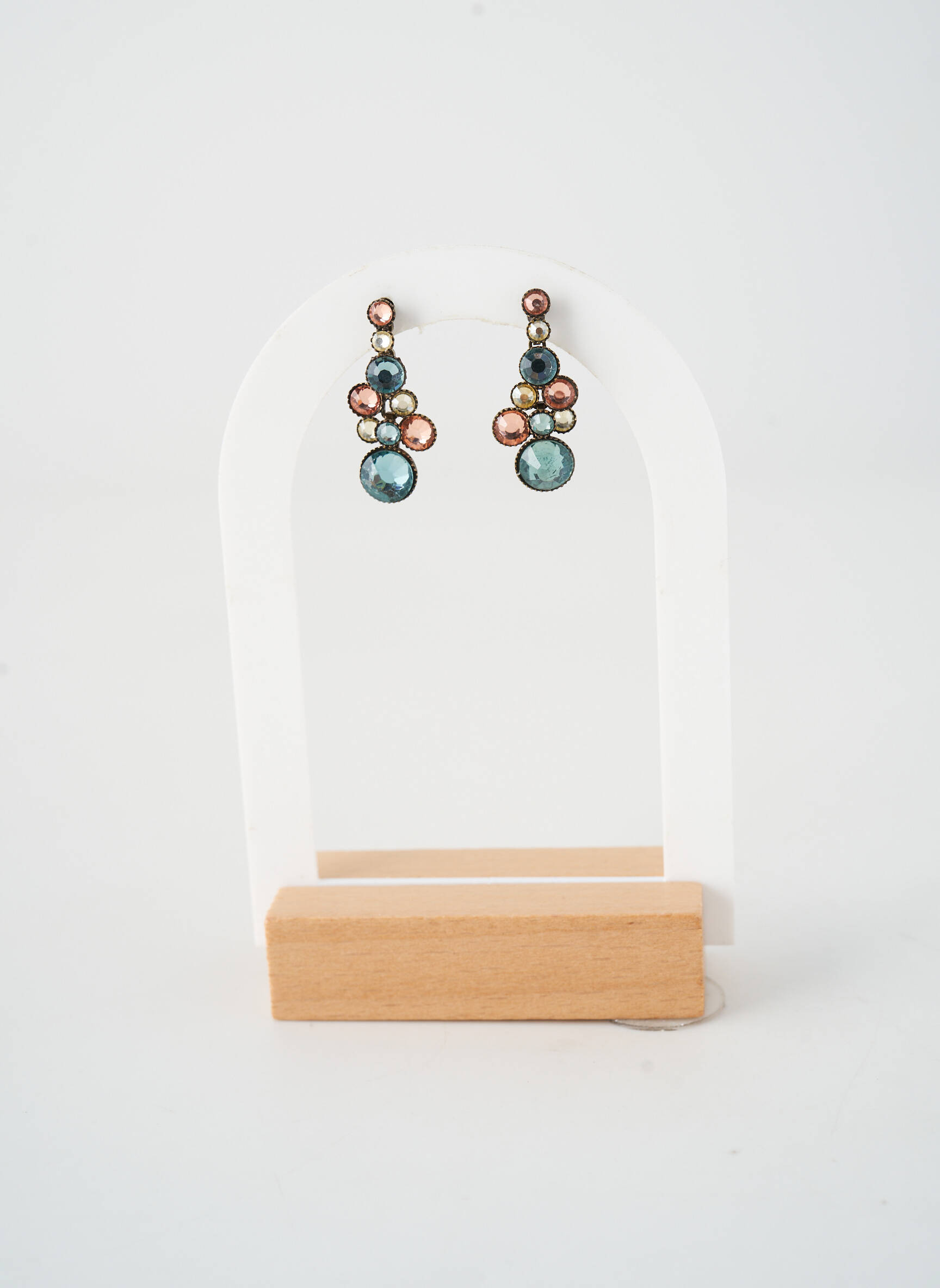 Boucles d’oreilles matériaux métal bleu KONPLOTT femme