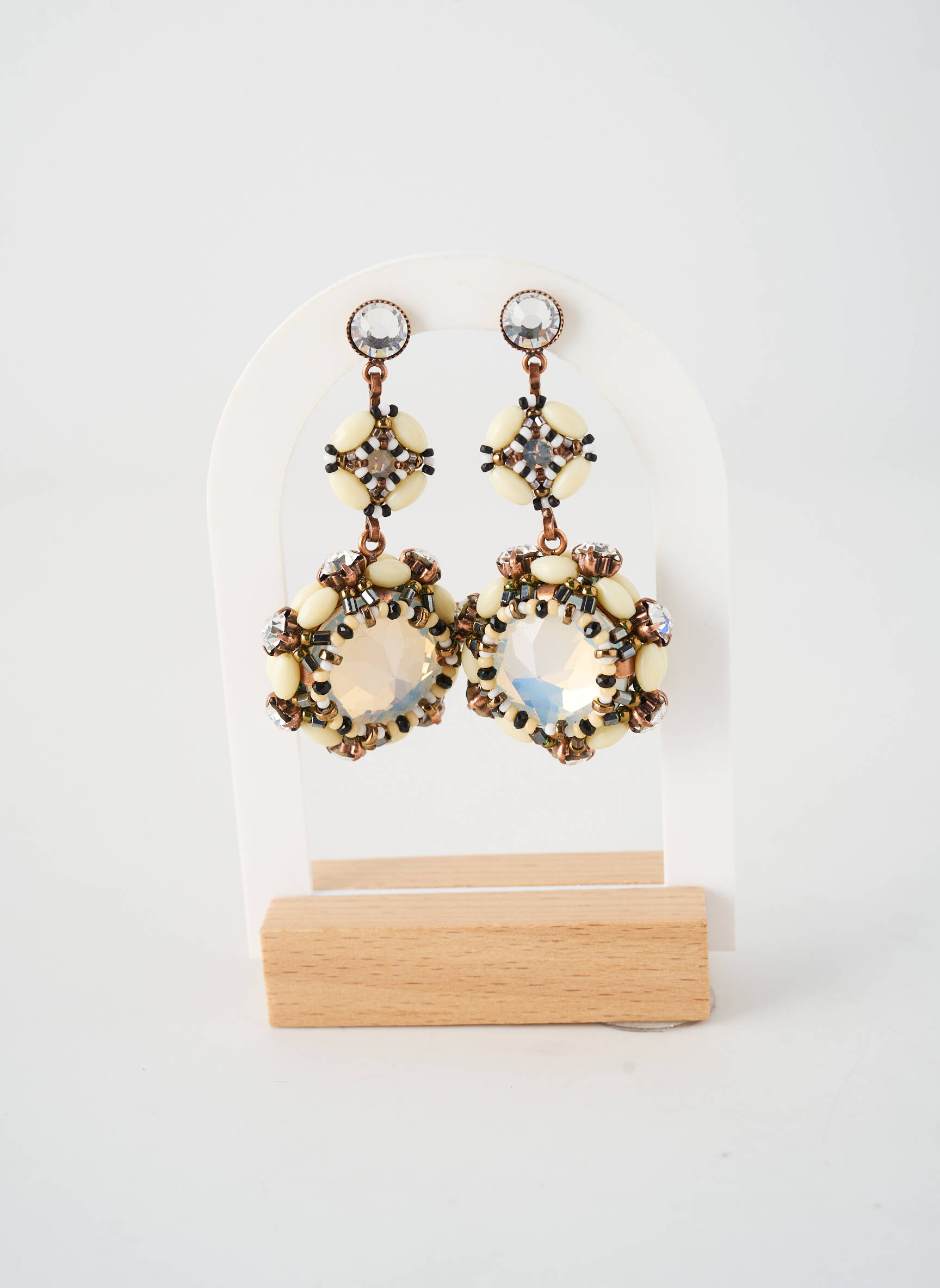 Boucles d’oreilles matériaux métal beige KONPLOTT femme
