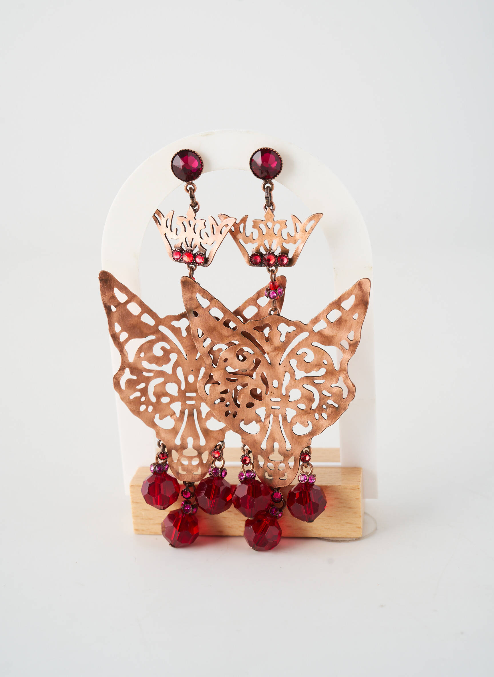 Boucles d’oreilles matériaux métal rouge KONPLOTT femme