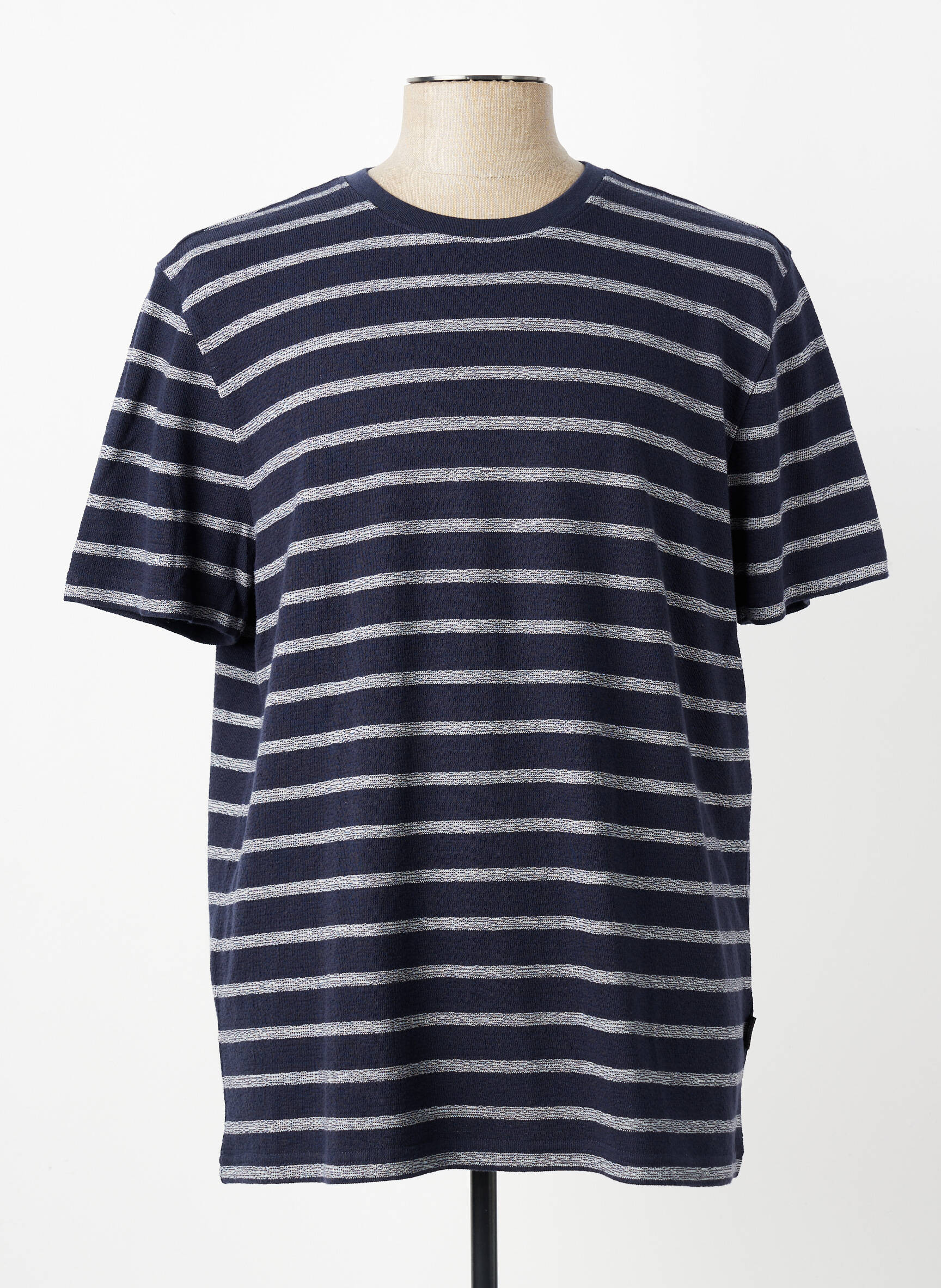 T-shirt coupe cintrée manches courtes bleu FYNCH-HATTON homme