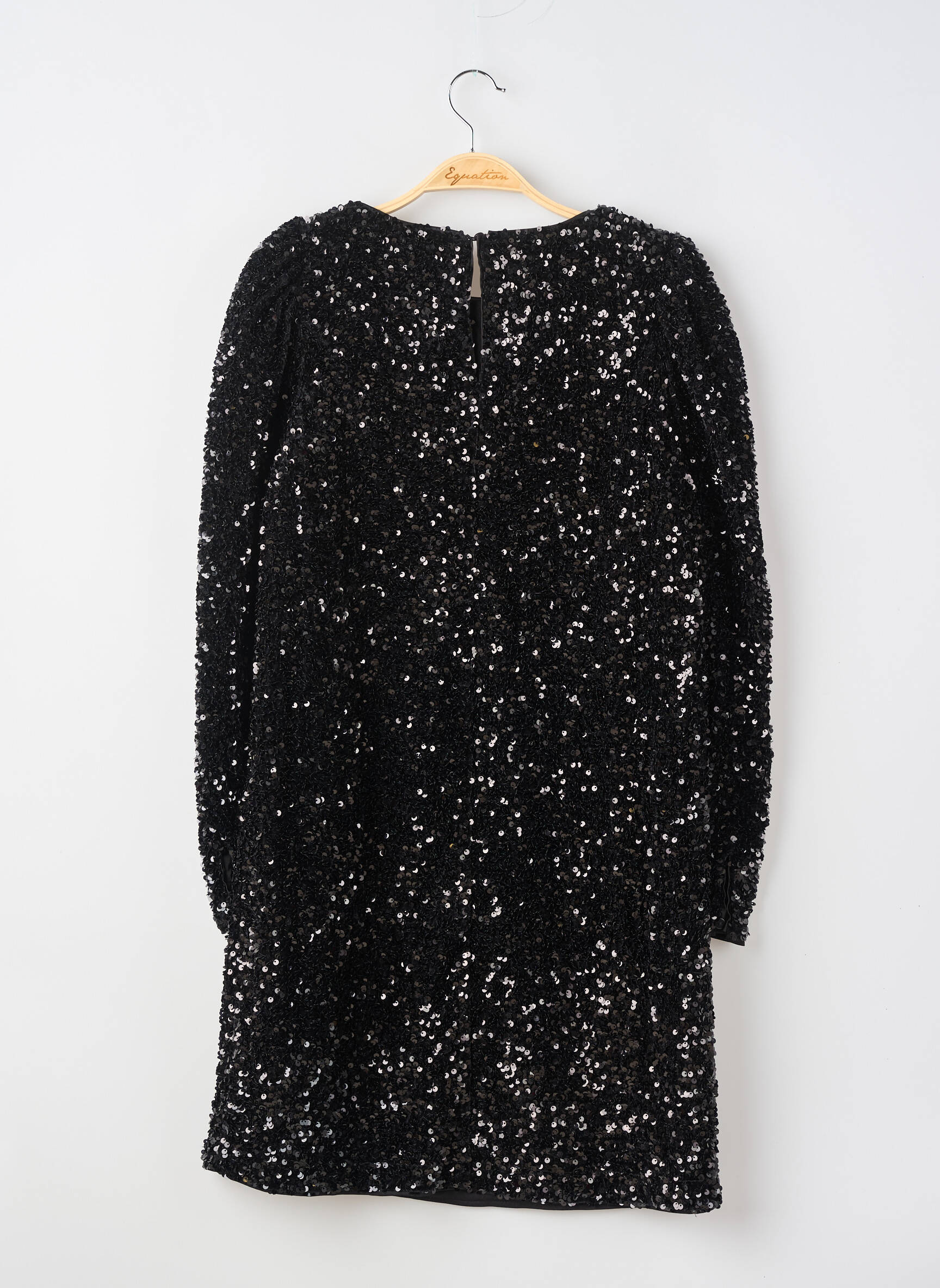 Robe mi-longue manches longues manches longues noir H&M femme