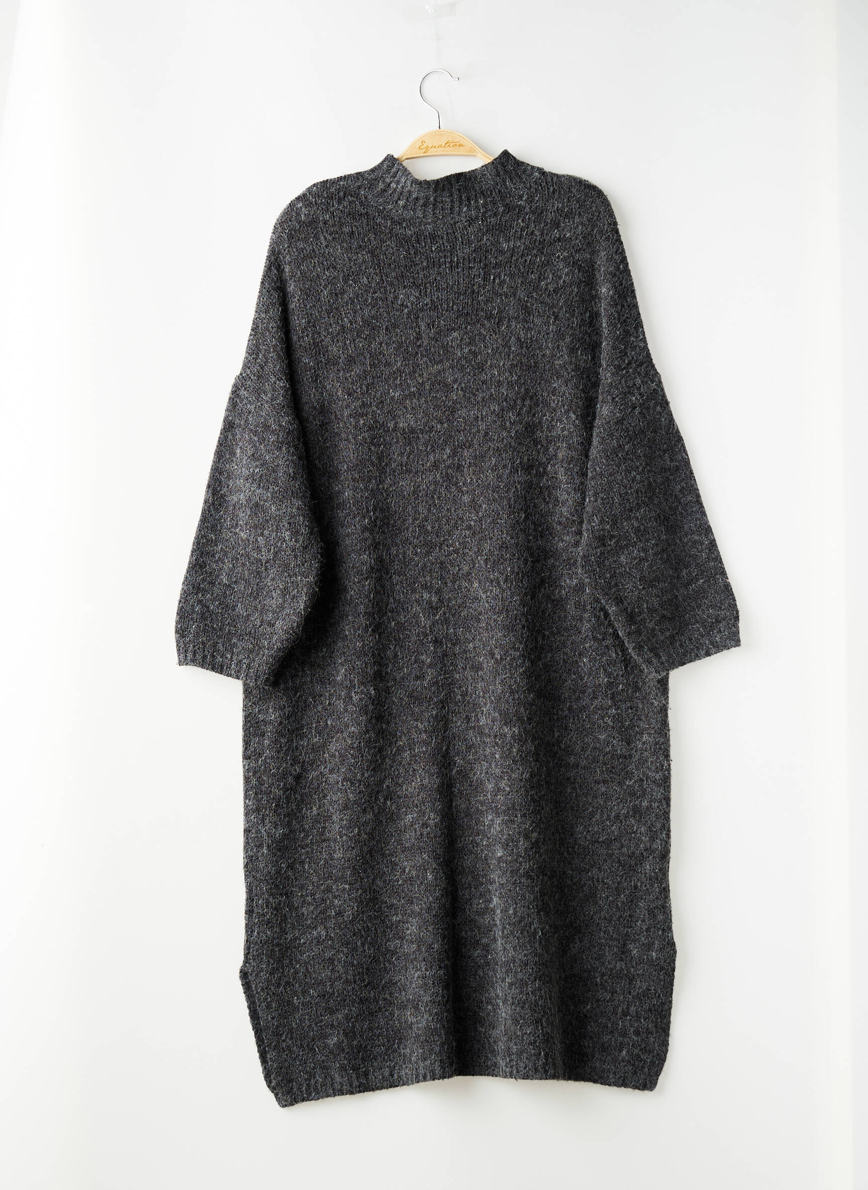 Robe pull resserrée sur le bas manches longues gris MONKI femme