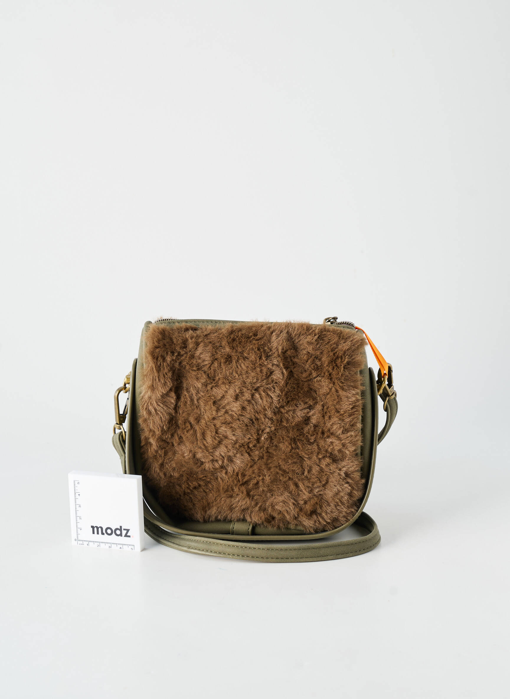 Sac fermeture zippée forme rectangulaire vert LE VOYAGE EN PANIER femme
