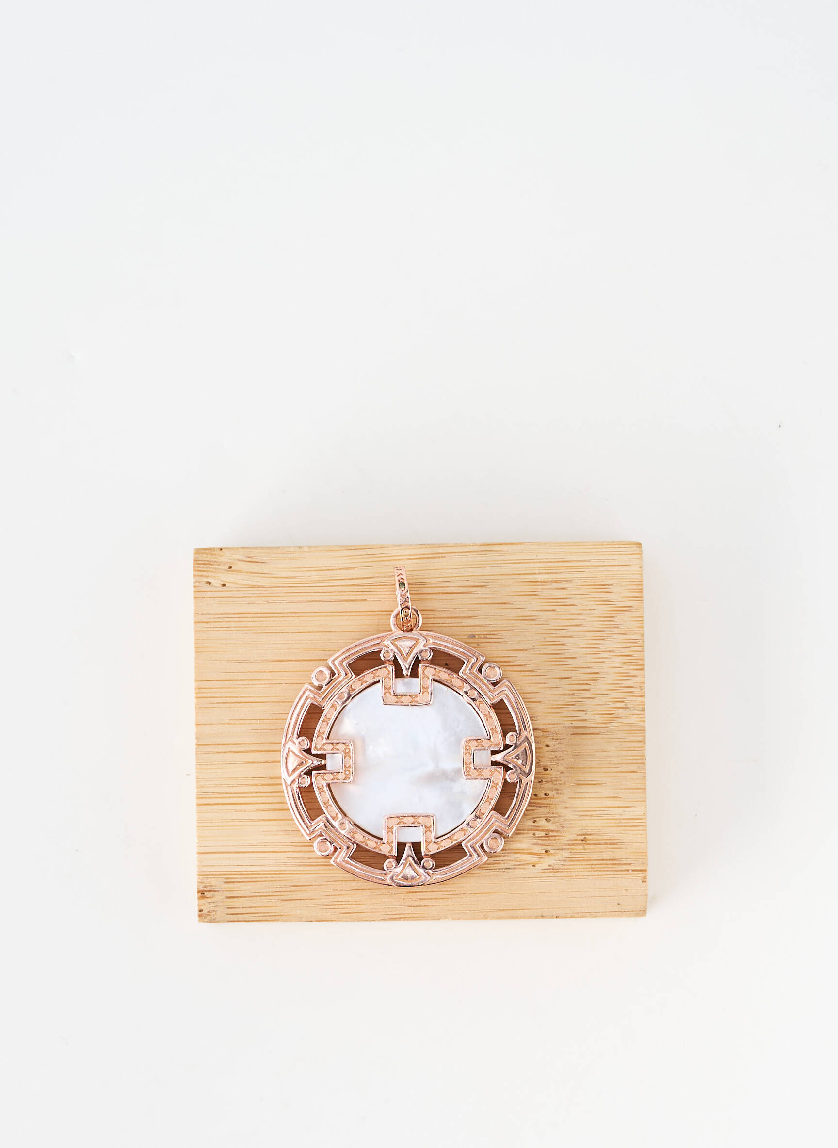 Pendentif matériaux métal rose ALLAN'S femme
