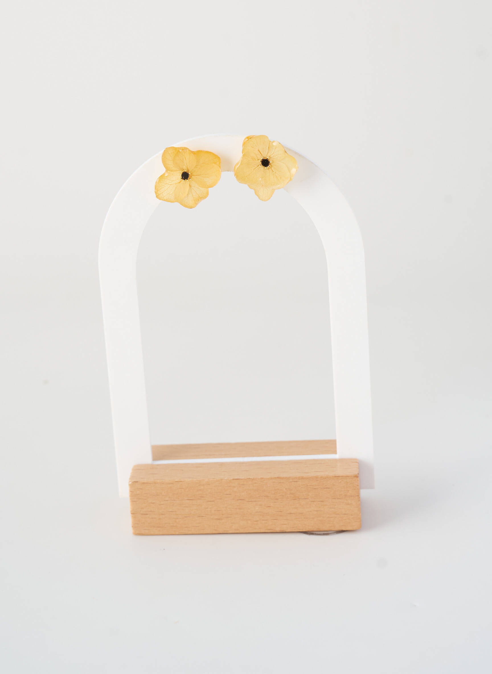 Boucles d’oreilles matériaux métal jaune CRÉOLES D'ALEXANDRINE femme