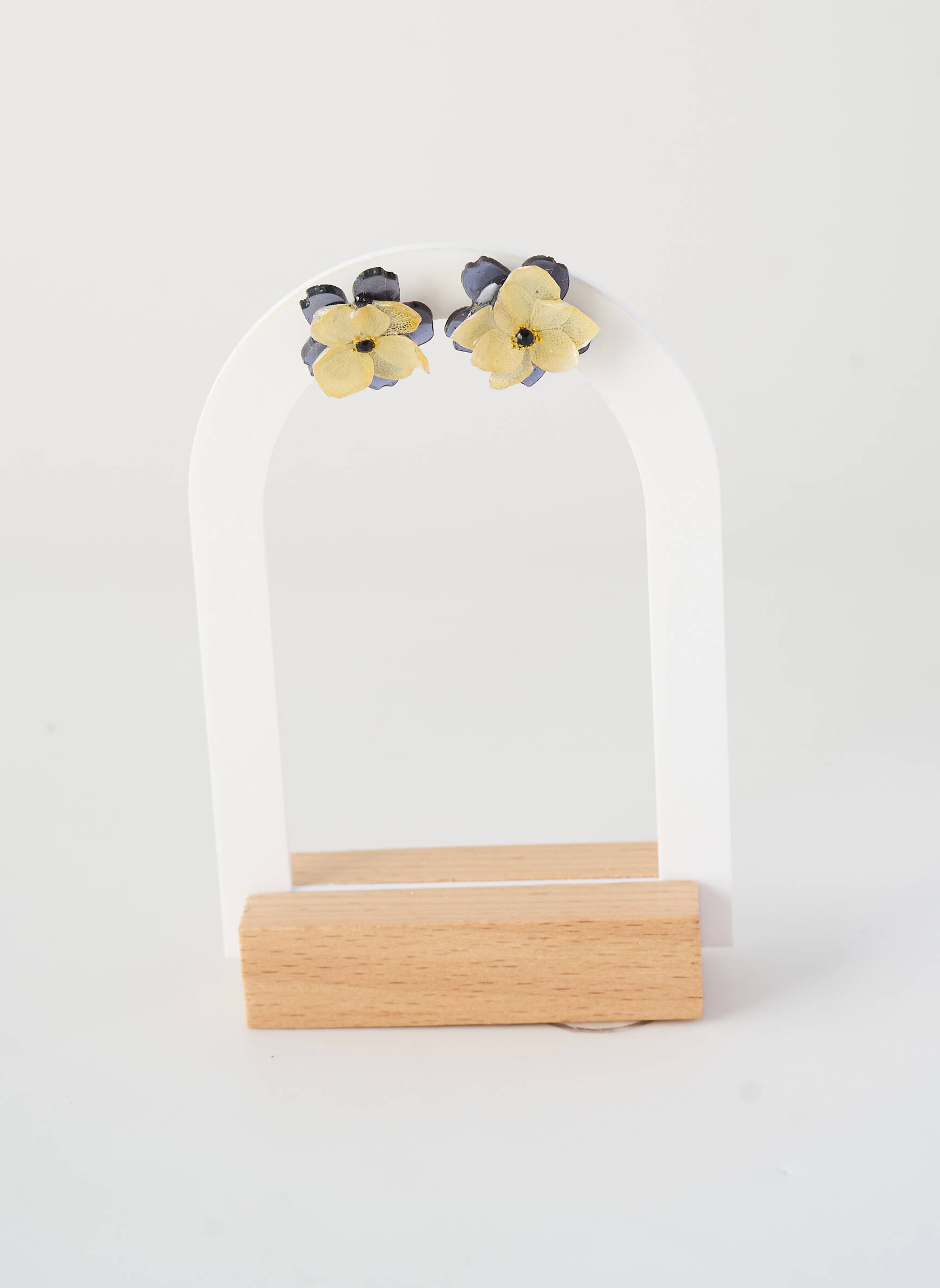 Boucles d’oreilles matériaux métal jaune CRÉOLES D'ALEXANDRINE femme