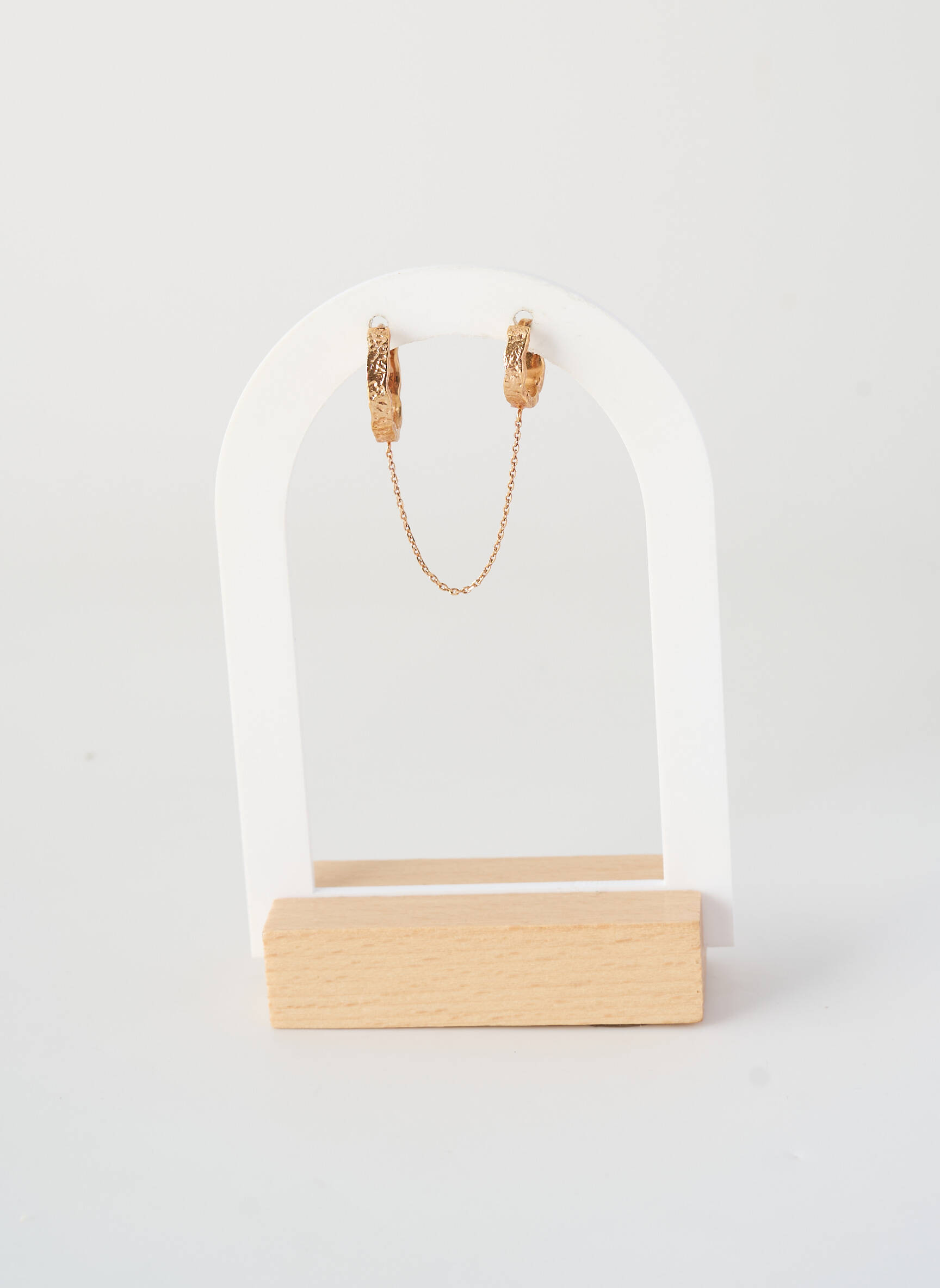 Boucle d'oreille mono matériaux plaqué or or ANA & CHA femme
