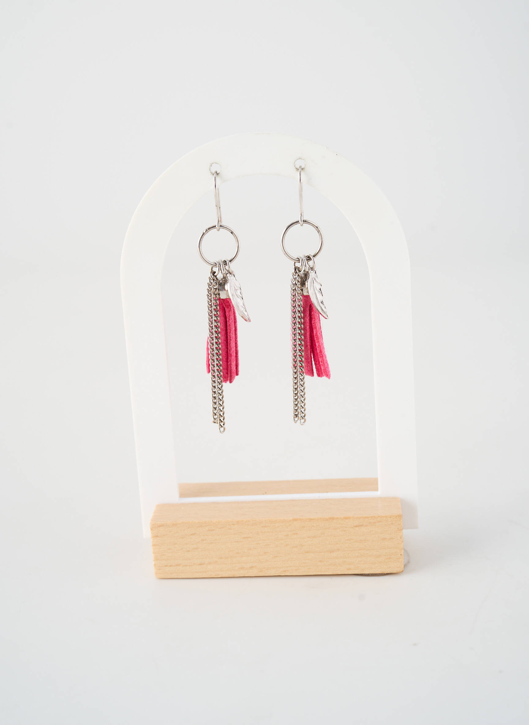 Boucles d’oreilles ornement breloque / pampille rose ORAGE femme