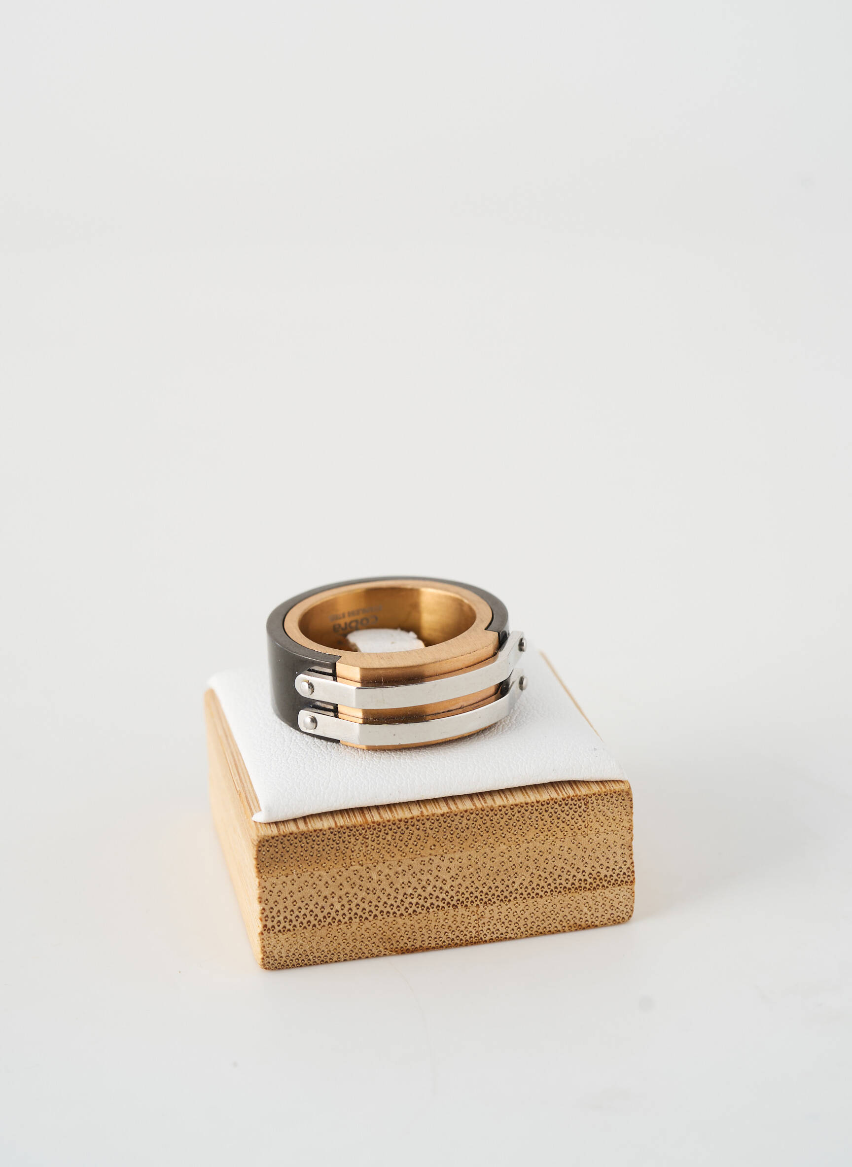 Bague matériaux métal noir COBRA homme