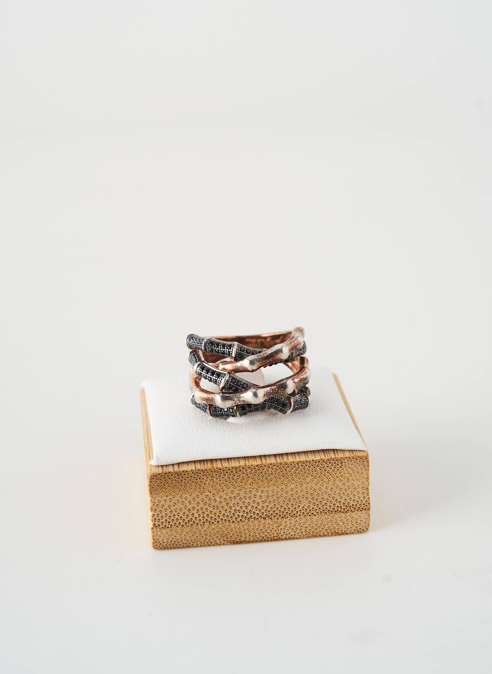 Bague  noir ORUS femme