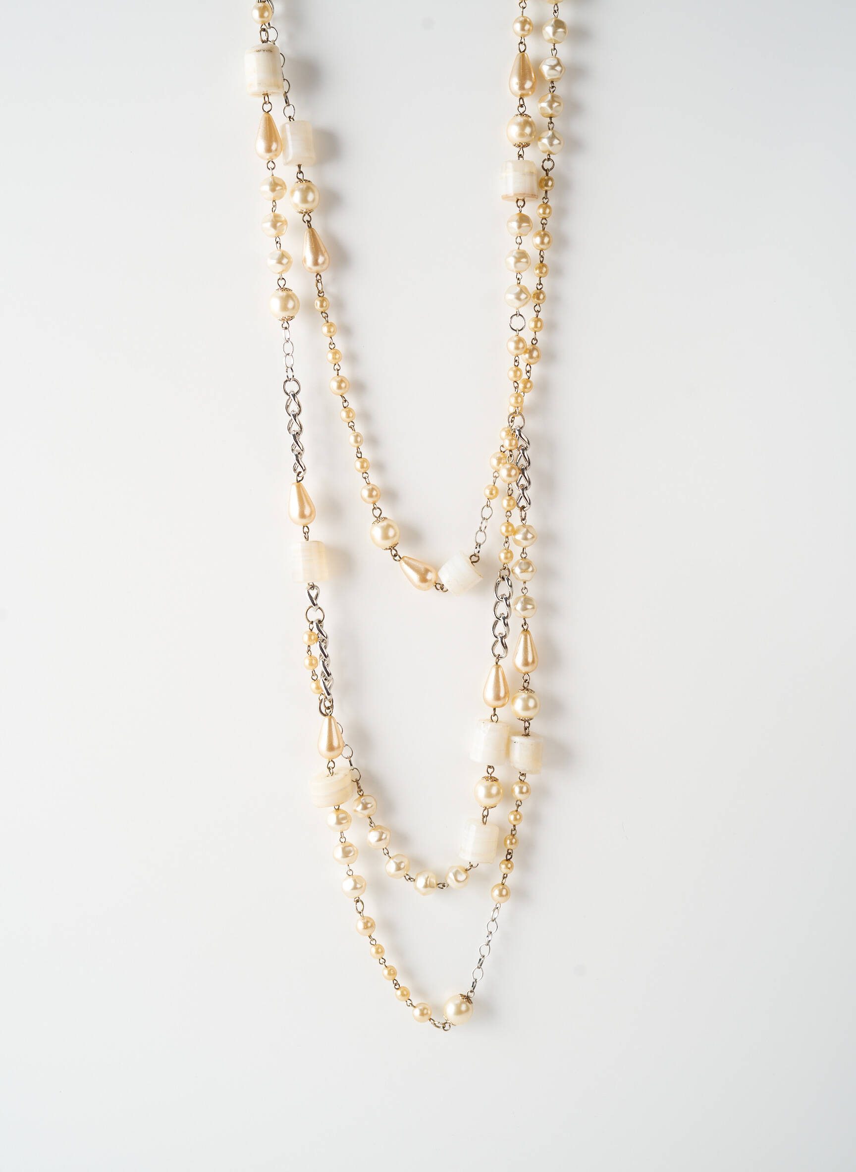 Collier matériaux plaqué argent beige ALEXANDRINE femme