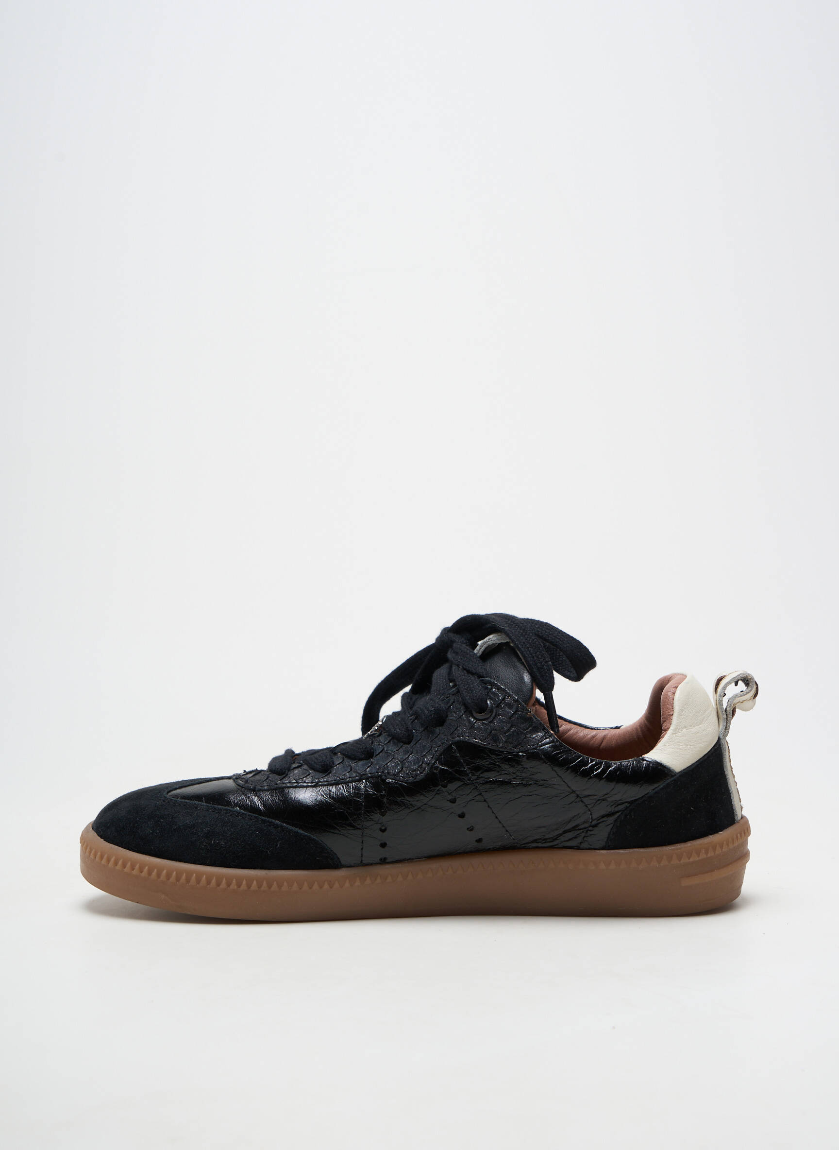 Baskets fermeture lacets talon plat jusqu'à 3cm noir CRICKIT HAMBURG femme