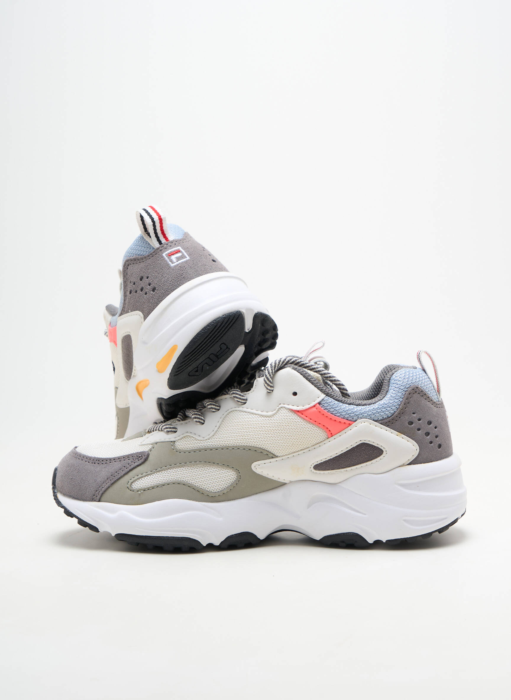 Baskets fermeture lacets talon plat jusqu'à 3cm gris FILA femme
