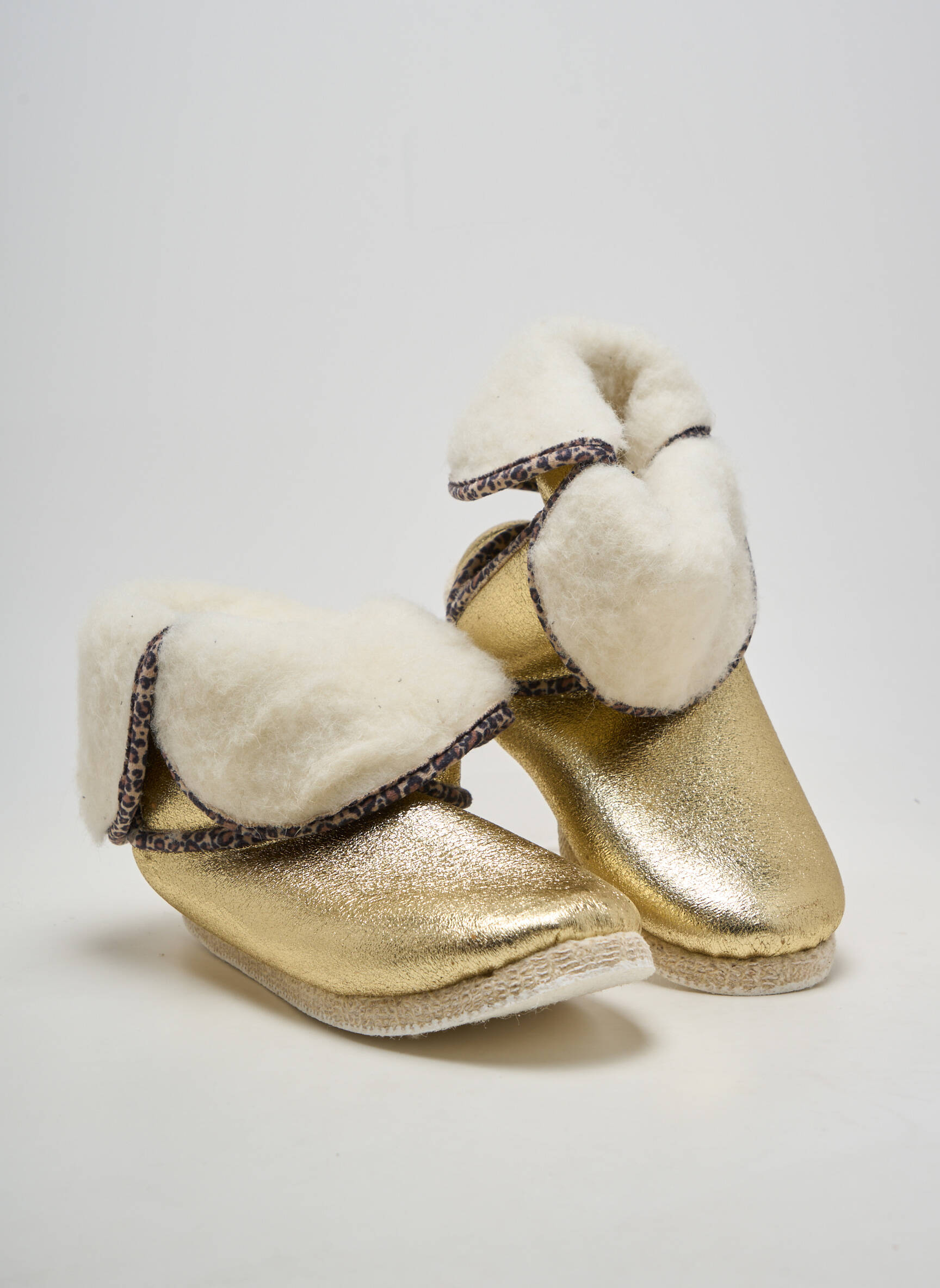 Chaussons/pantoufles tissage satiné talon plat jusqu'à 3cm or L'ATELIER CHARENTAISES femme