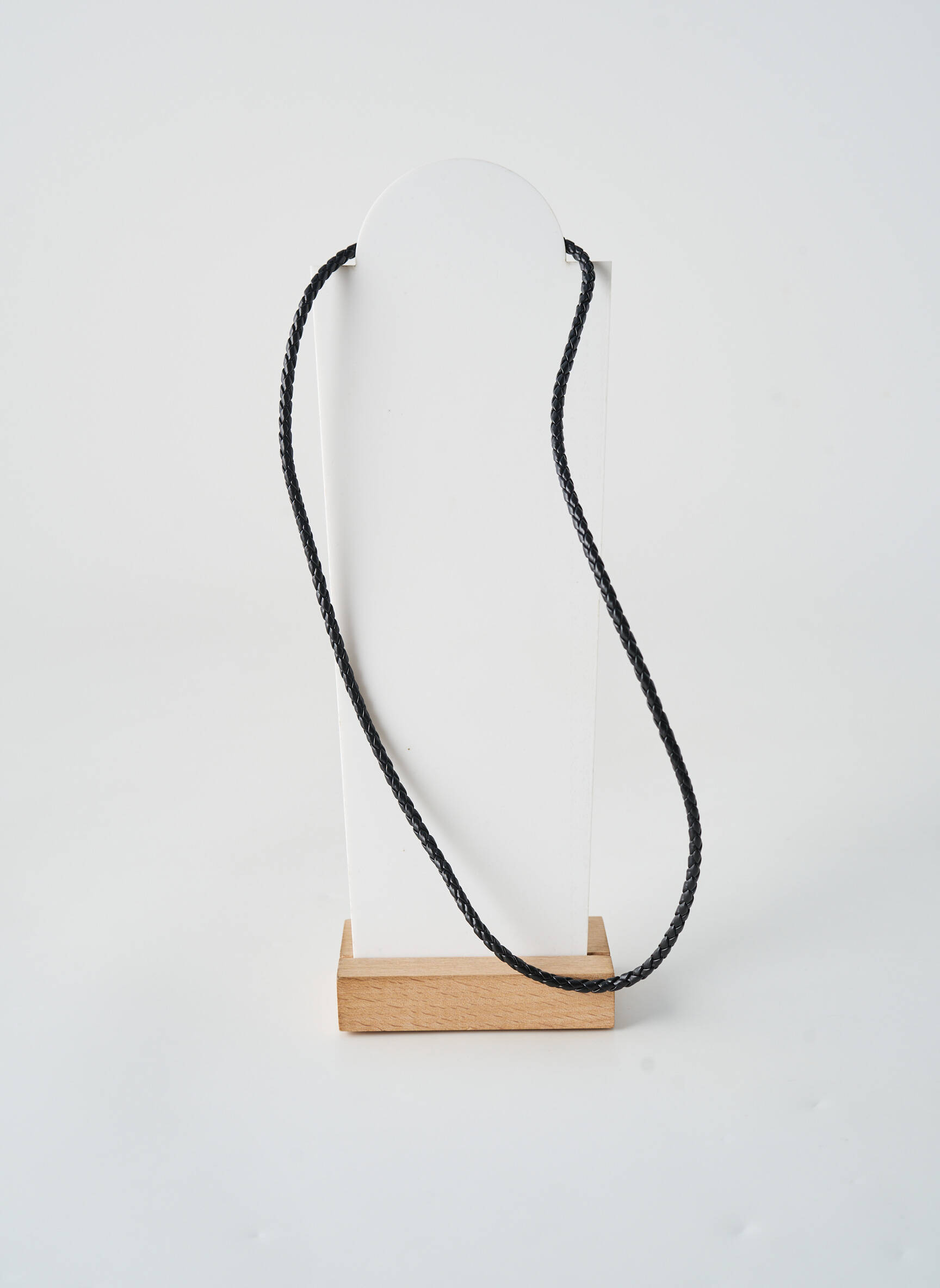 Collier fermeture aimant noir TATA GISELE femme