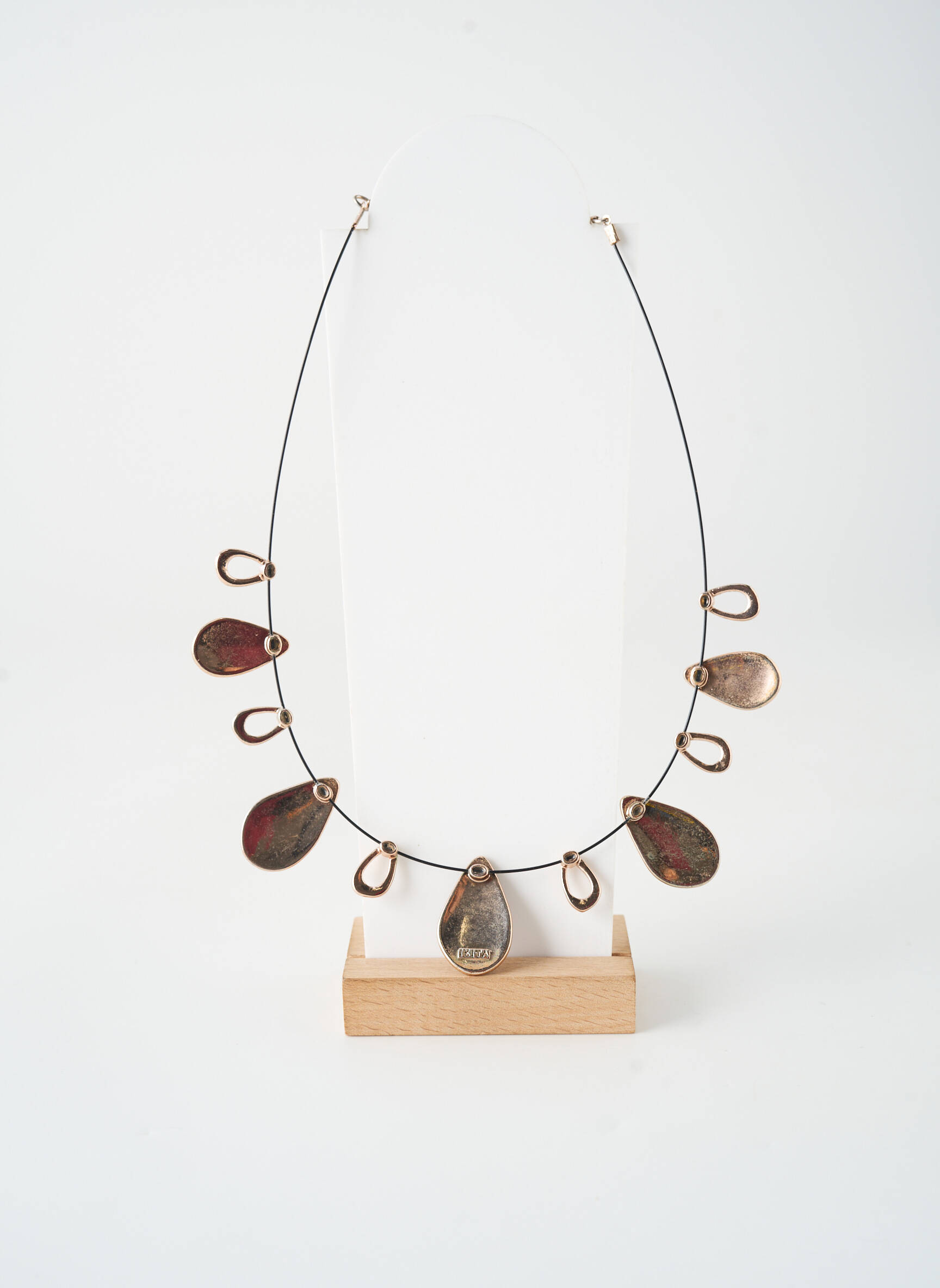 Collier matériaux métal noir TATA GISELE femme