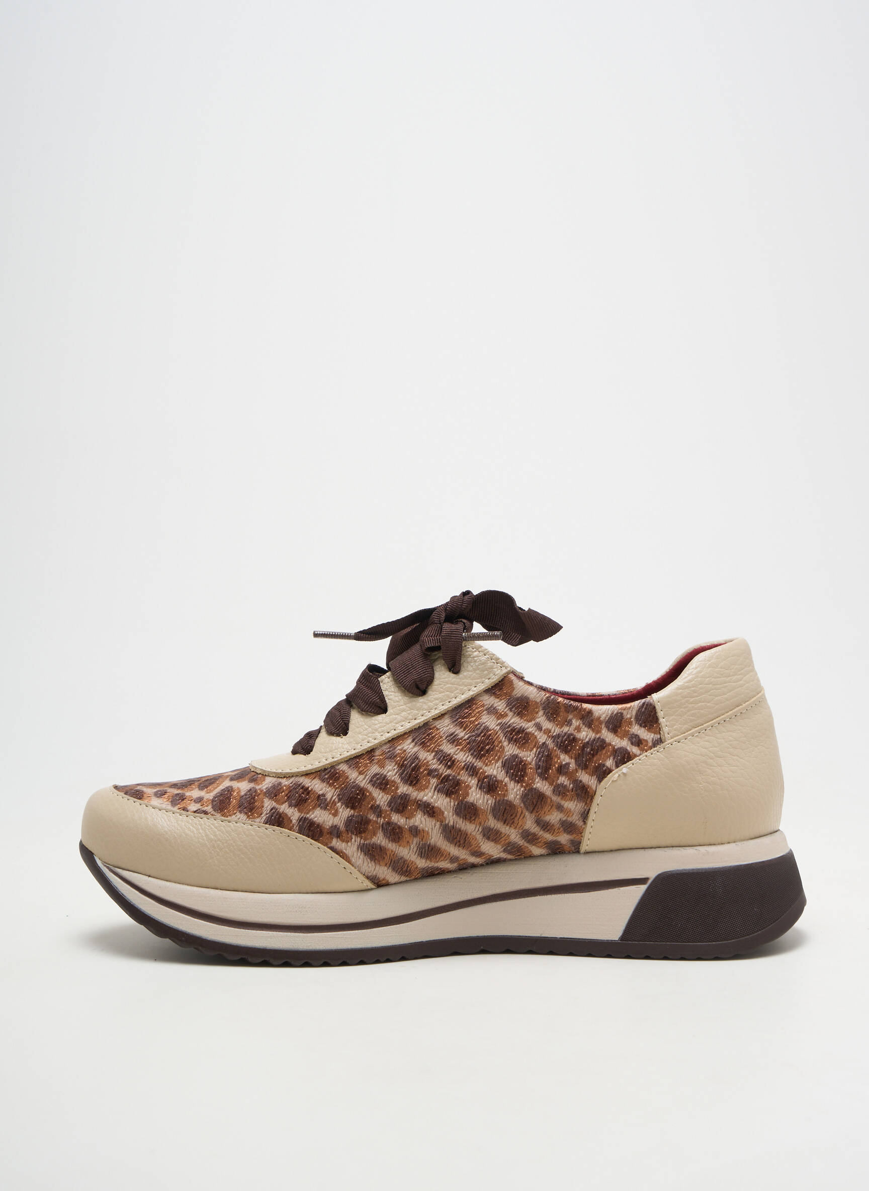 Baskets matière lisse talon plat jusqu'à 3cm beige JOSE SAENZ femme