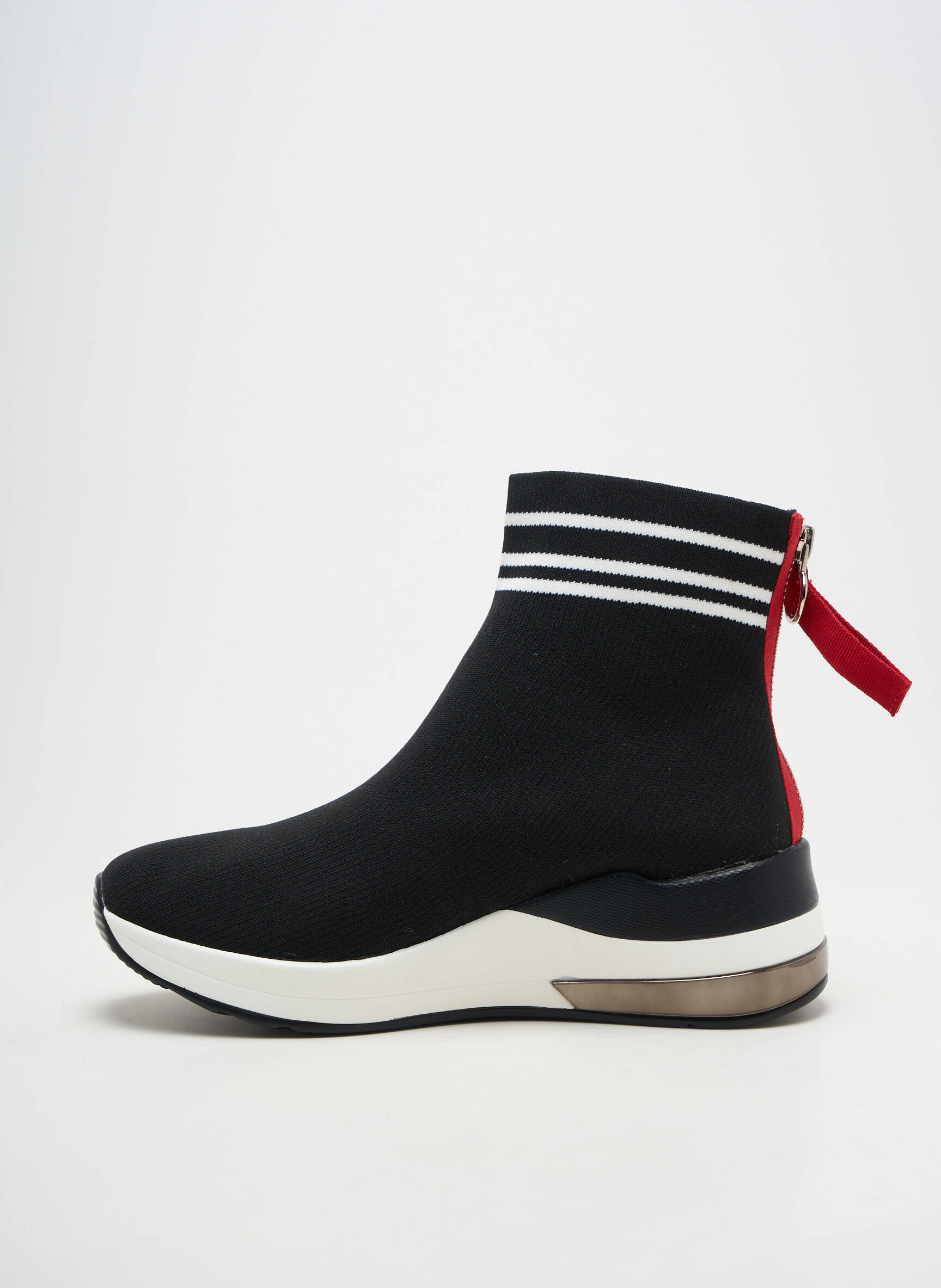 Baskets bout rond talon de 4 à 6cm noir EXÉ femme