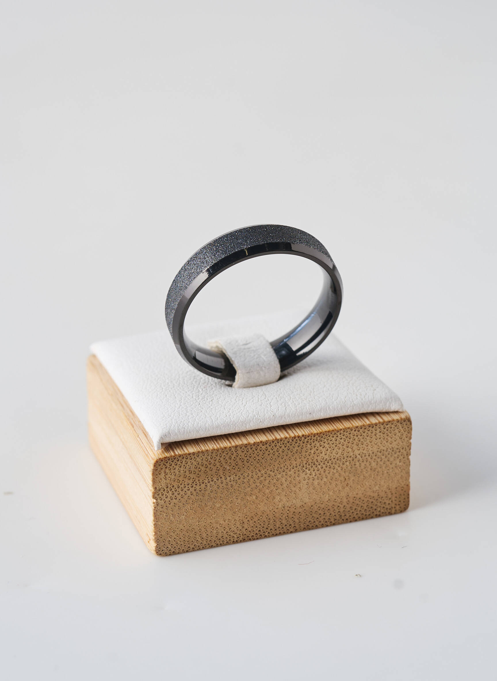 Bague noir TATA GISELE homme