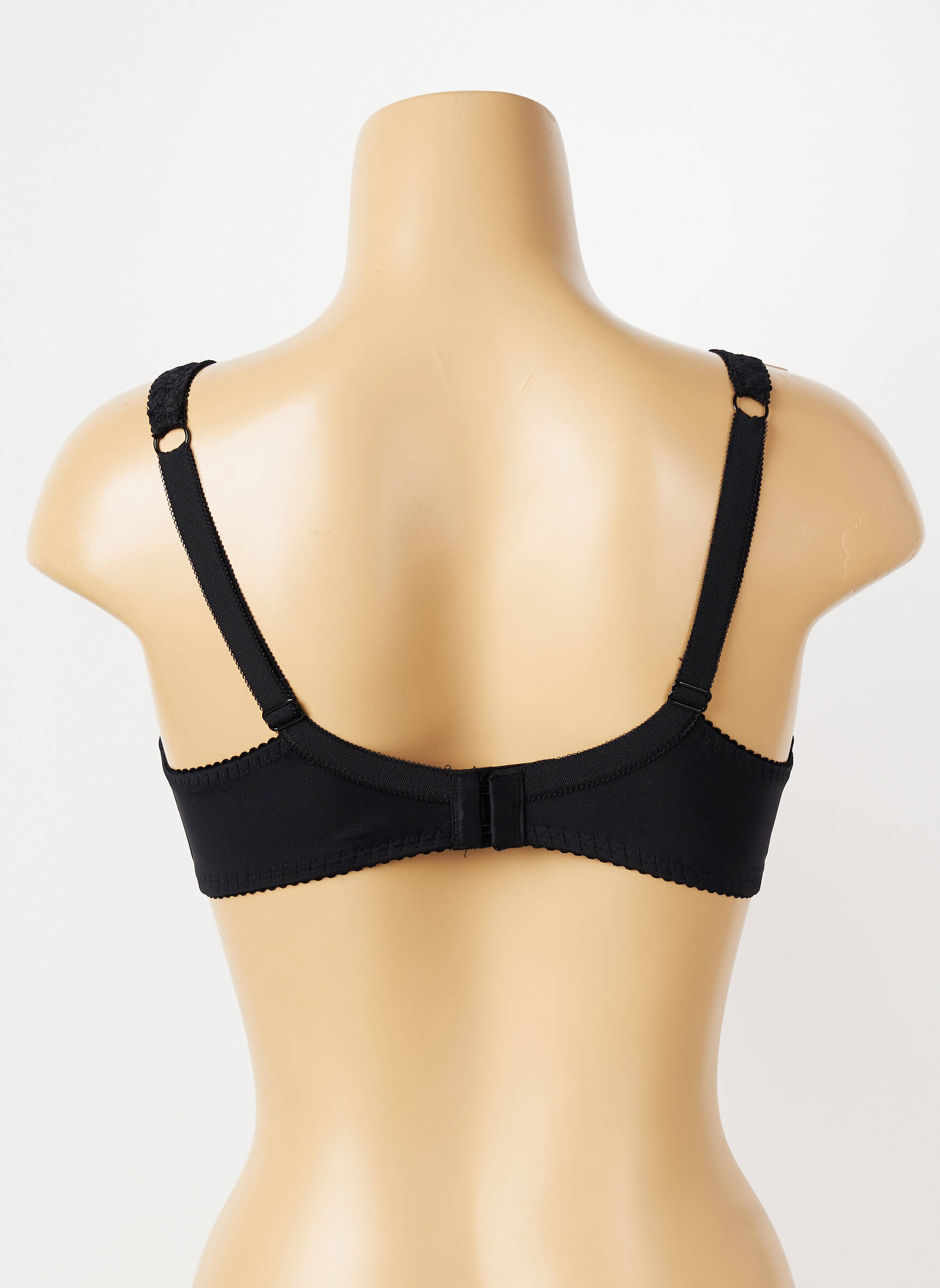 Soutien-gorge effet matière satinée haut soutien-gorge emboitant noir PIEGE femme