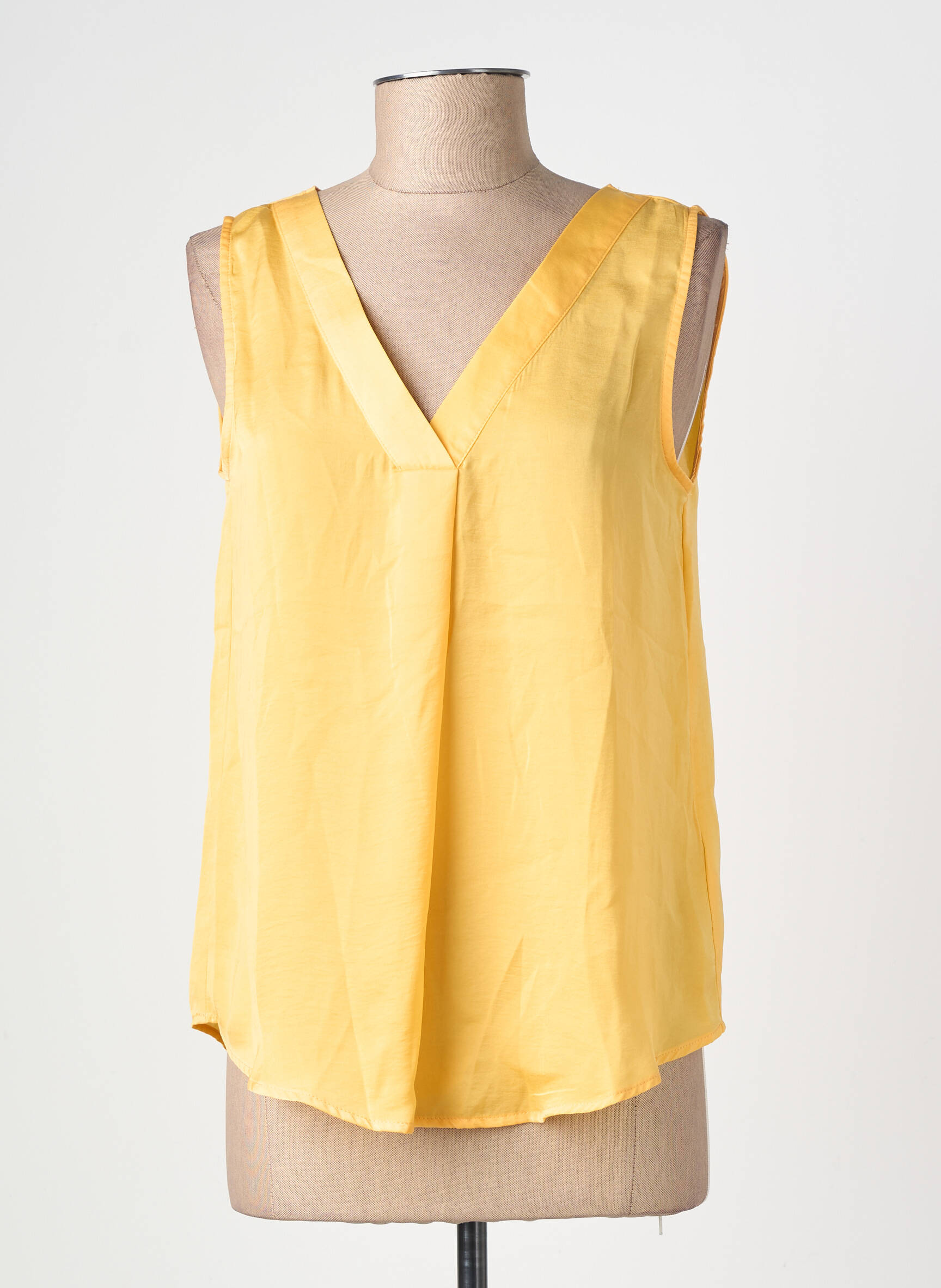 Top coupe fluide sans manche jaune ICHI femme