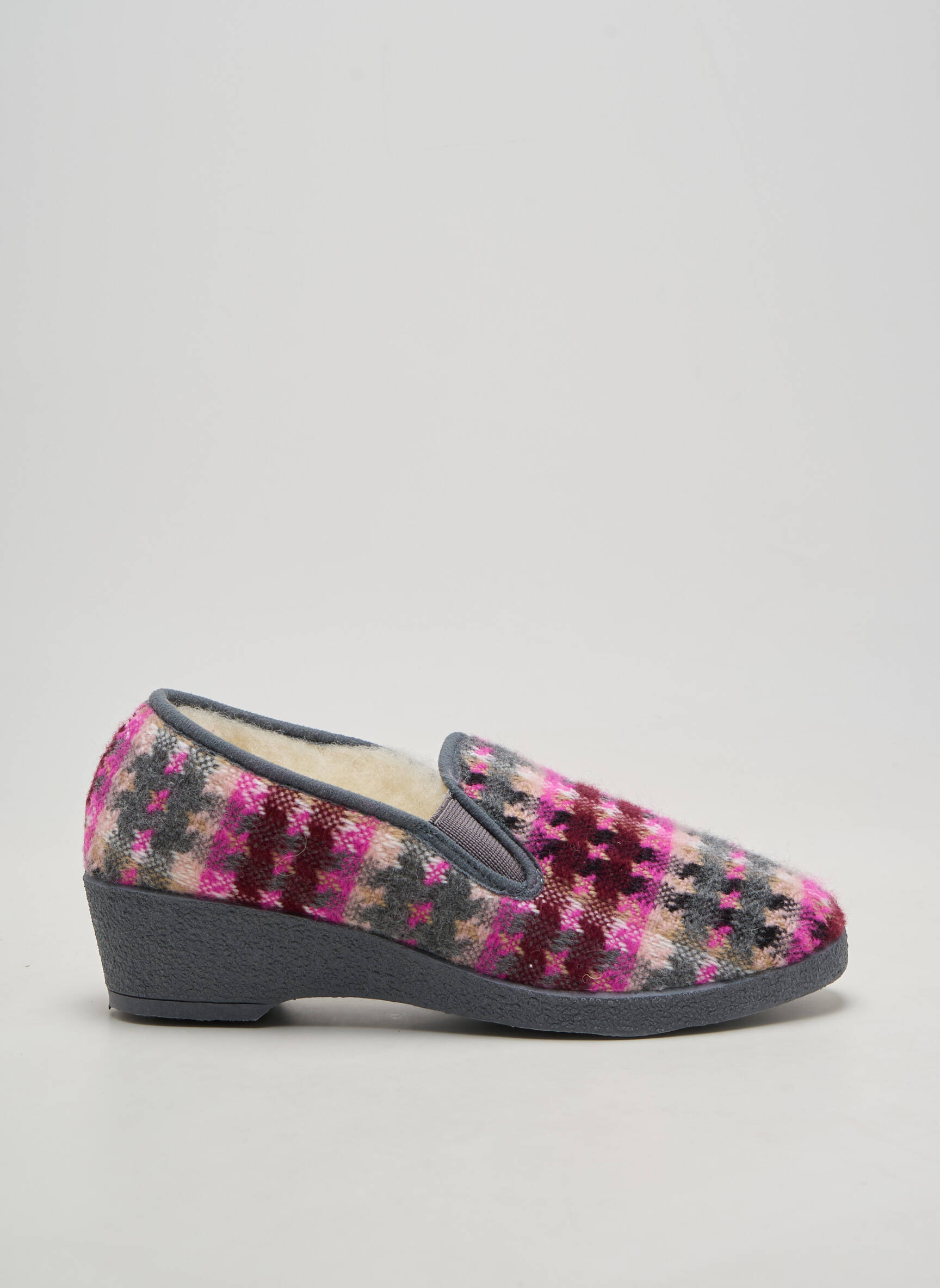 Chaussons/pantoufles  talon de 4 à 6cm gris SEDAGYL femme