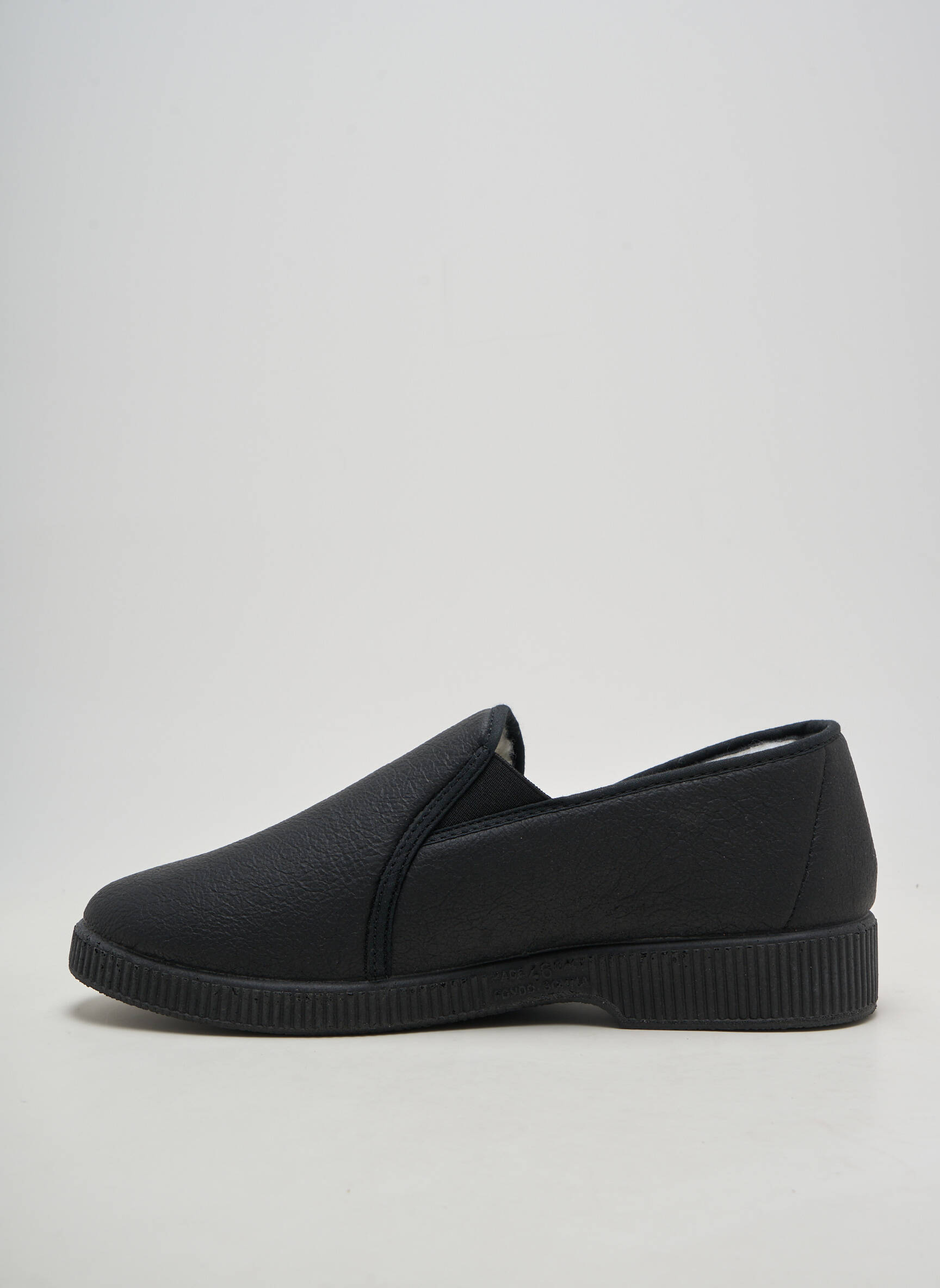 Chaussons/pantoufles bout rond talon bas noir EMANUELA homme