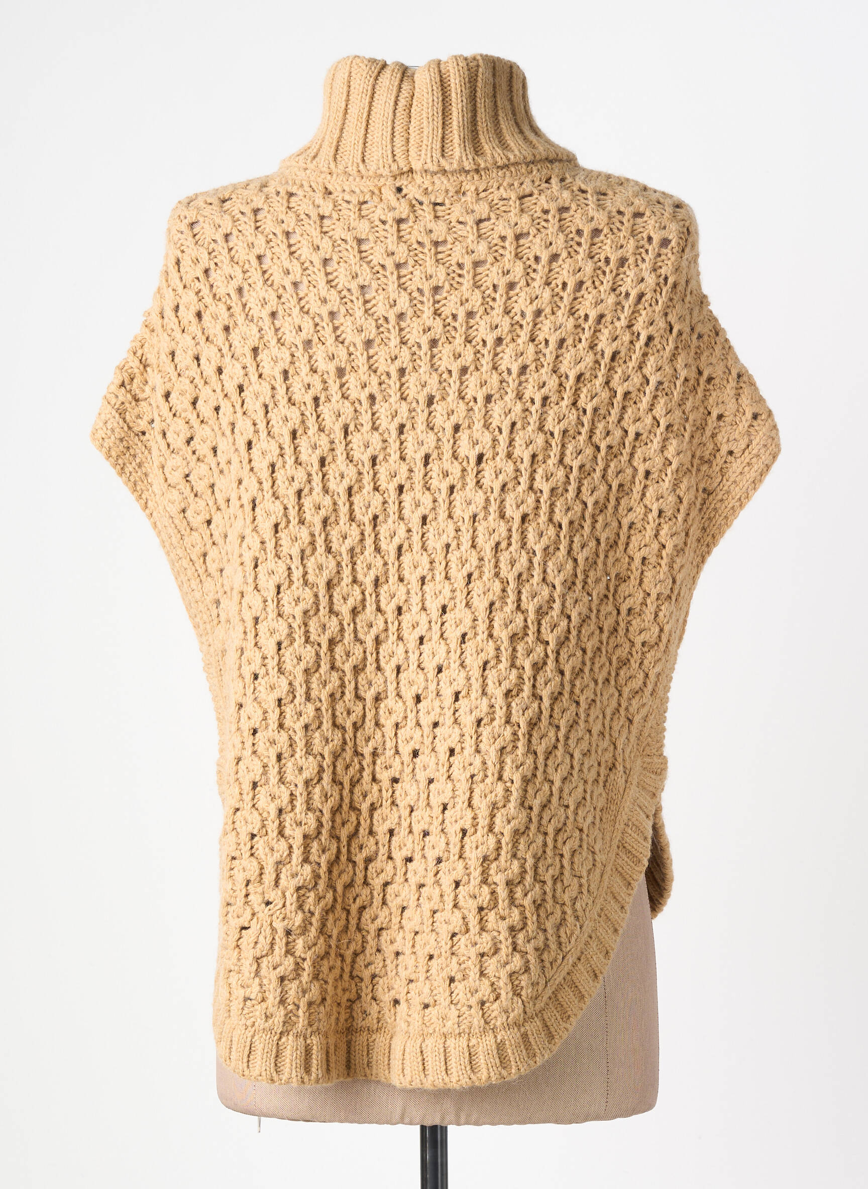 Pull col roulé coupe droite manches courtes beige TINTA STYLE femme