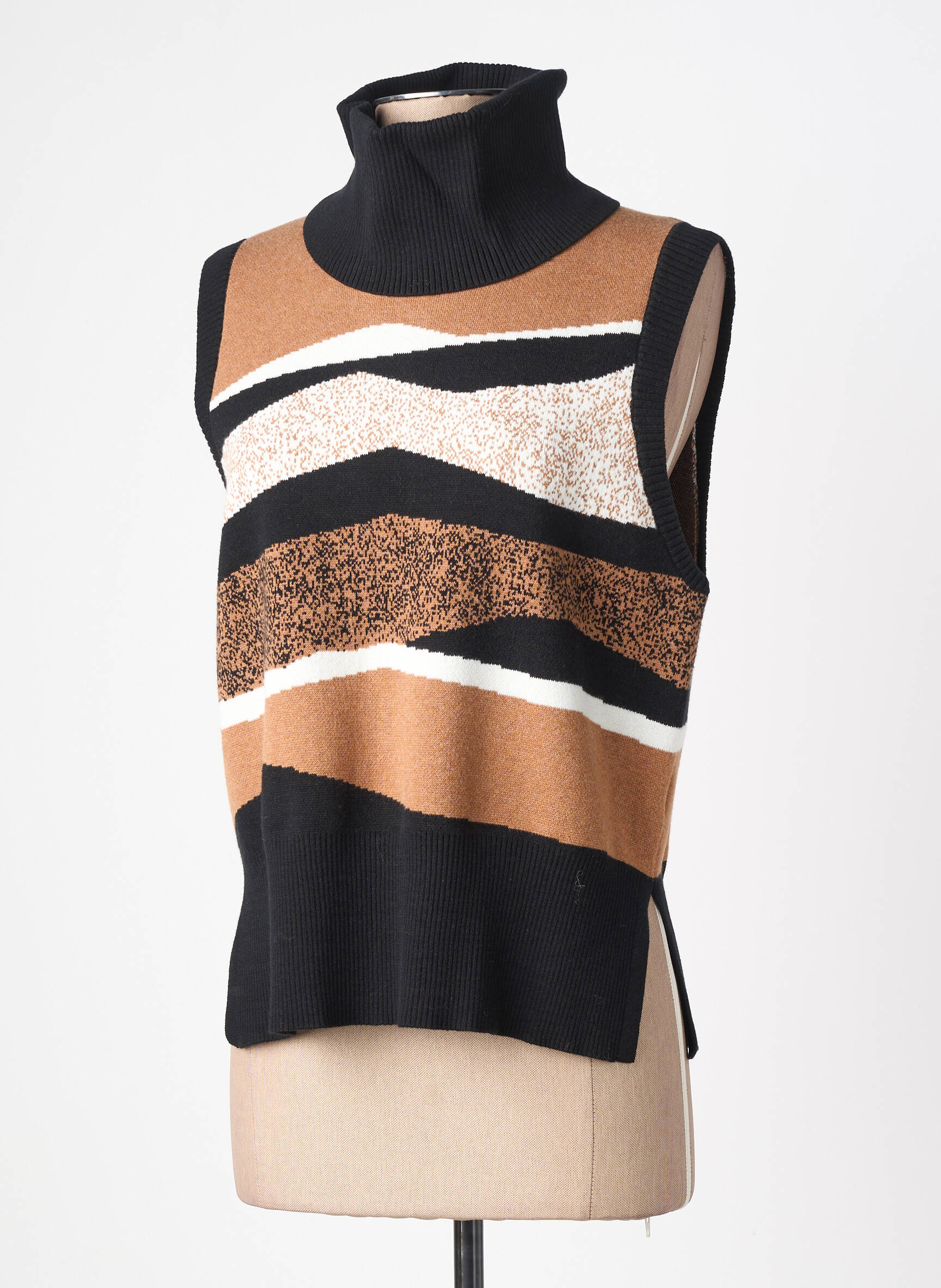 Pull col roulé coupe cintrée sans manche noir MARBLE femme