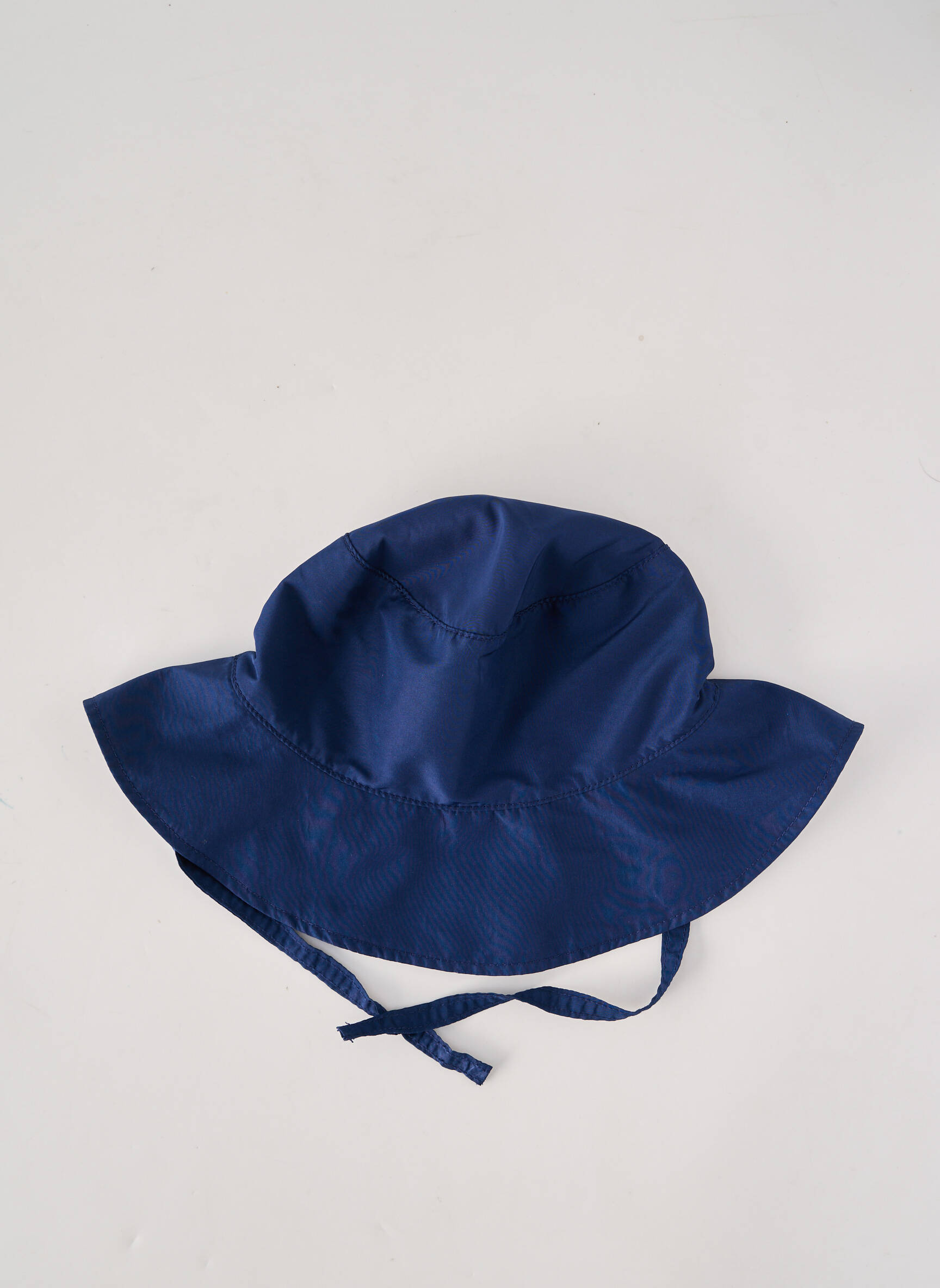 Chapeau fermeture liens à nouer bleu H&M garçon
