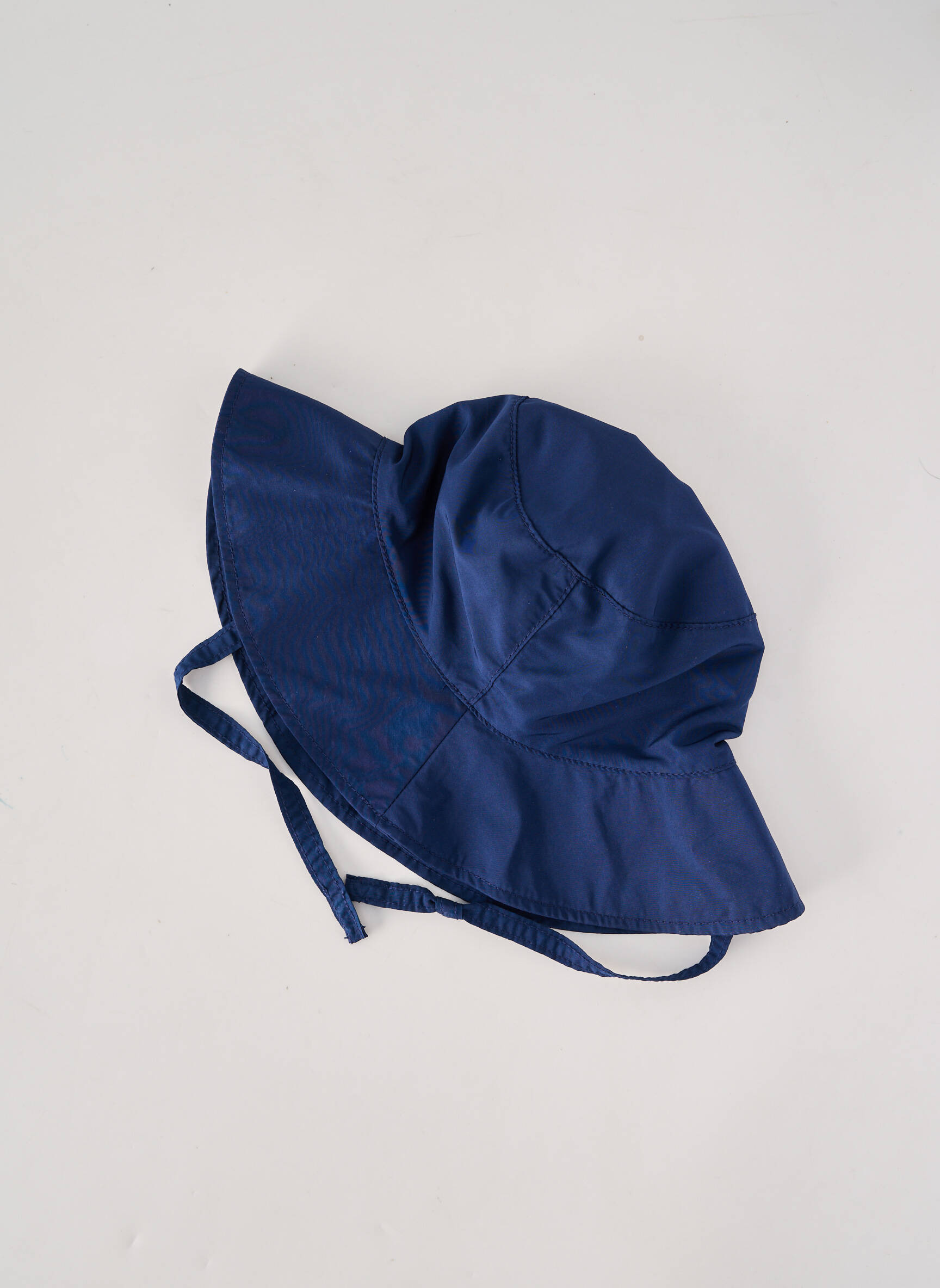 Chapeau fermeture liens à nouer bleu H&M garçon