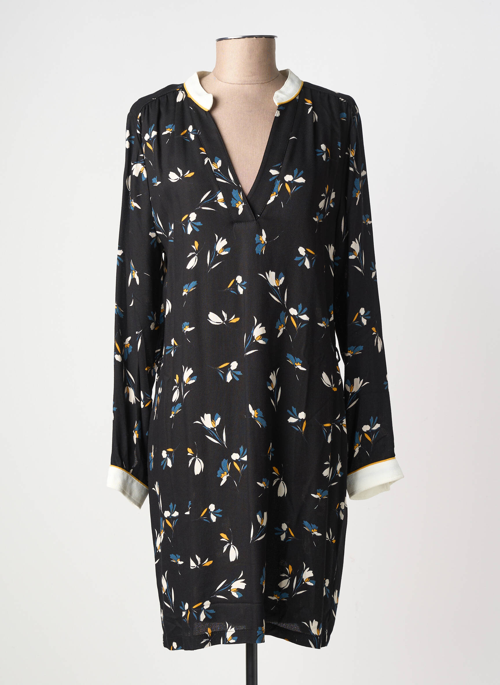 Robe mi-longue imprimé fleurs manches longues noir LA PETITE FRANCAISE femme