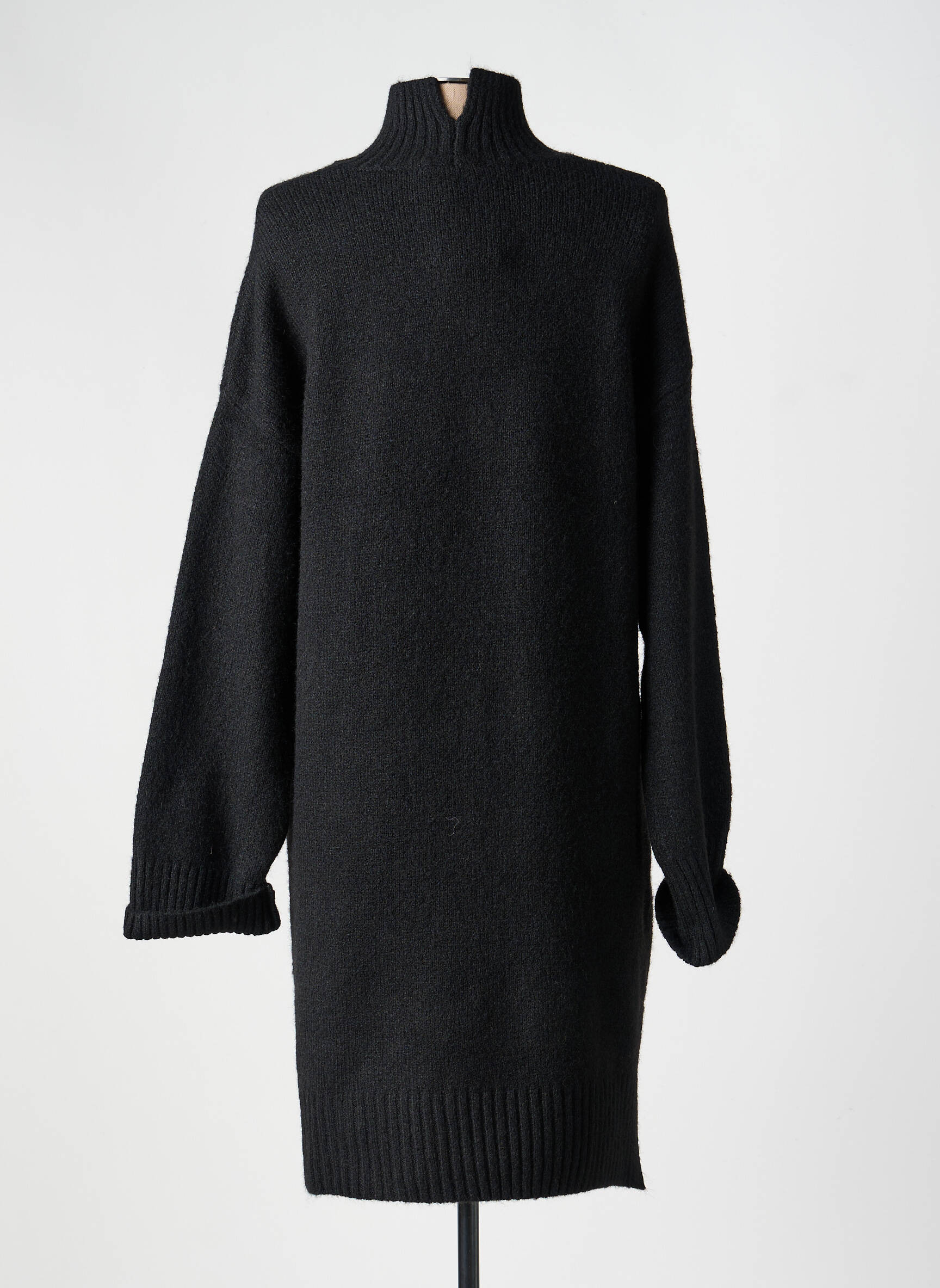 Robe pull coupe droite manches longues noir B.YOUNG femme