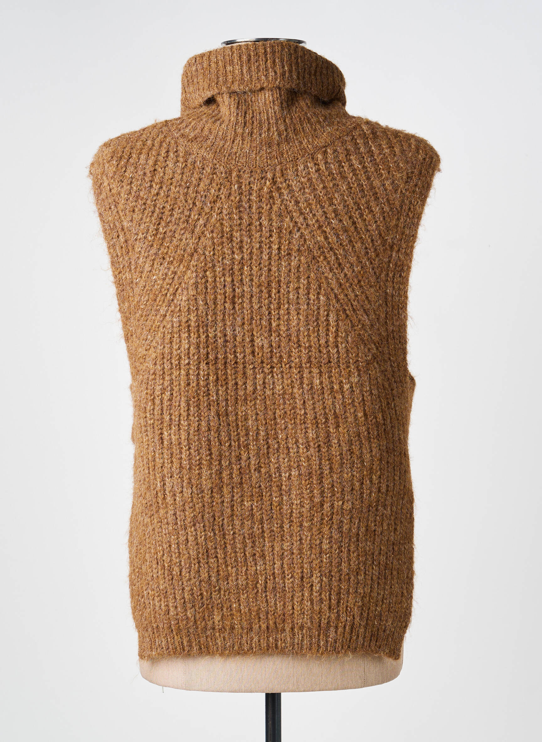 Pull col roulé coupe droite sans manche marron MOLLY BRACKEN femme