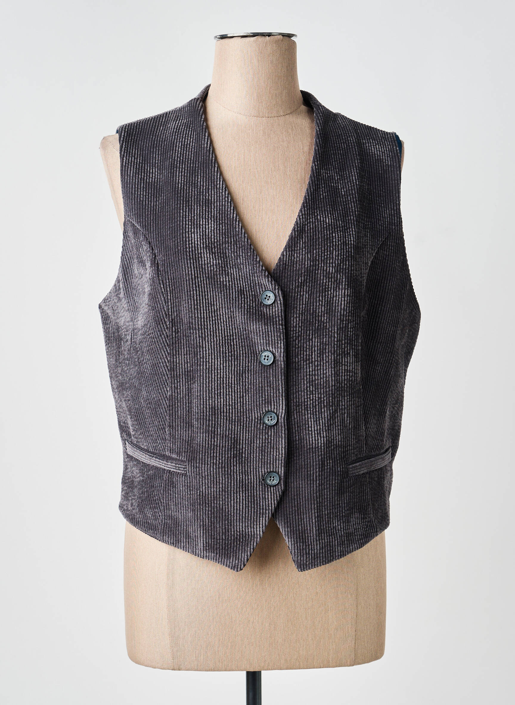 Gilet sans manche fermeture boutonnée sur le devant gris PAKO LITTO femme