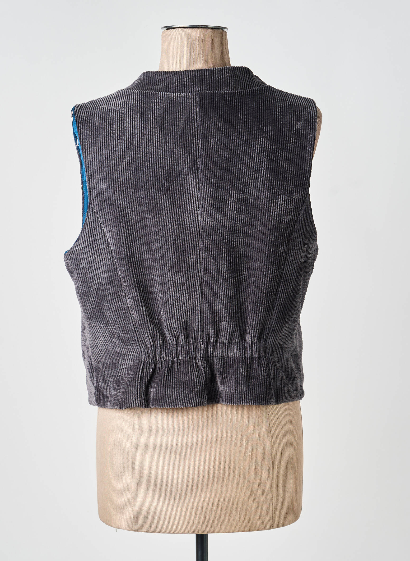 Gilet sans manche fermeture boutonnée sur le devant gris PAKO LITTO femme