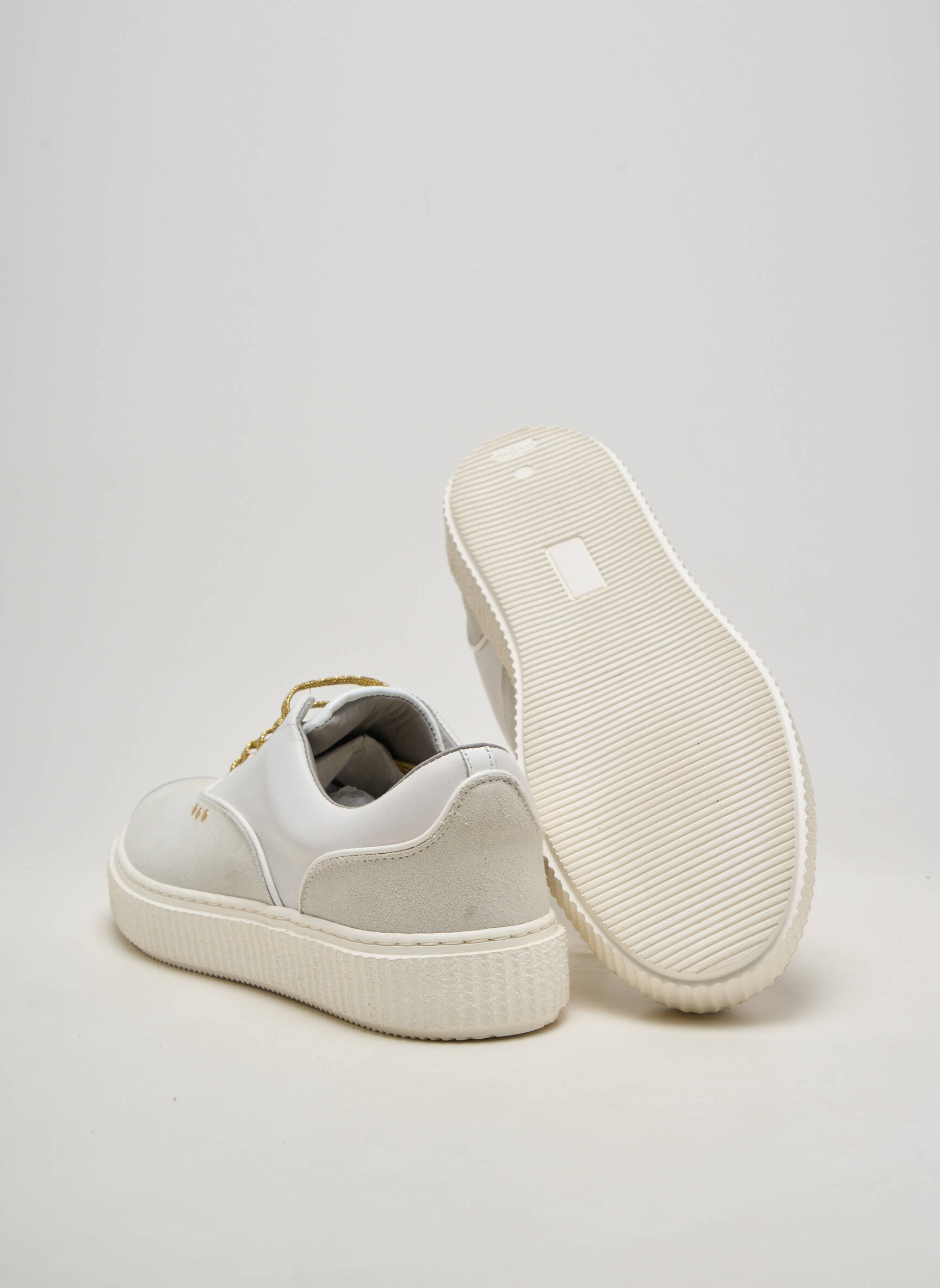 Baskets nubuck talon plat jusqu'à 3cm blanc ME.LAND femme